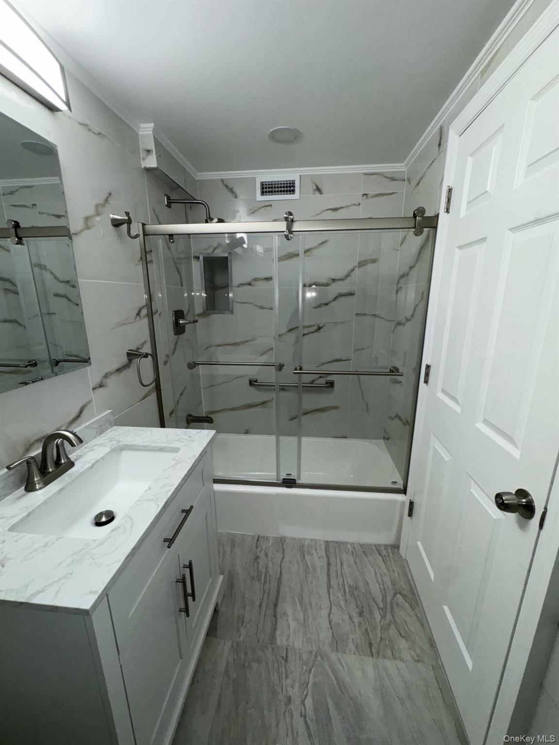 15 Stewart Place Unit: 3D
