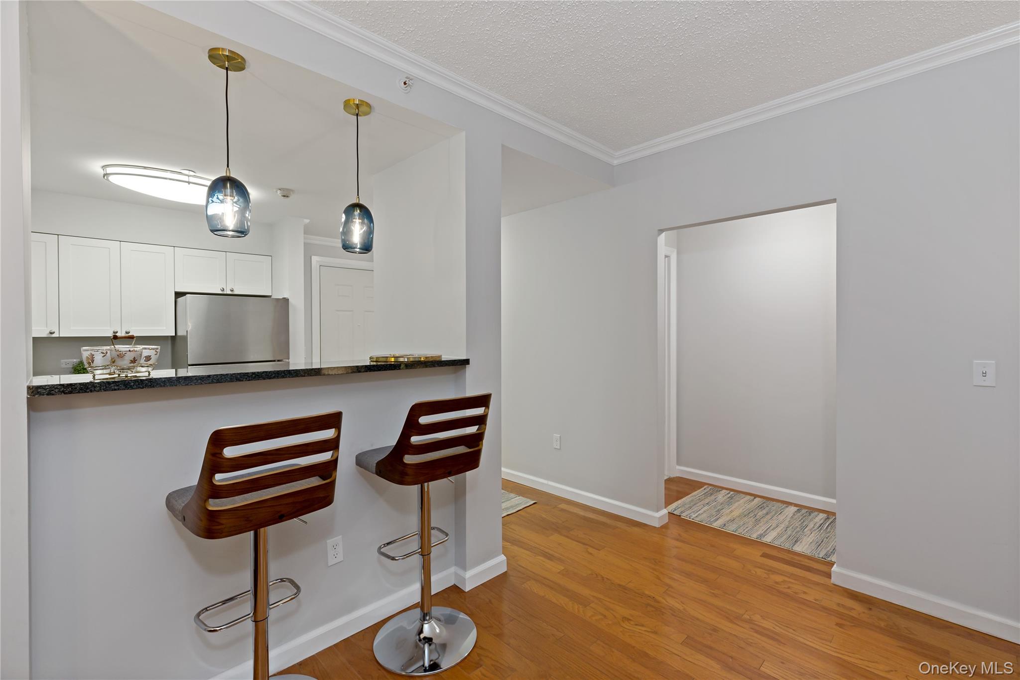 300 Mamaroneck Unit: 315