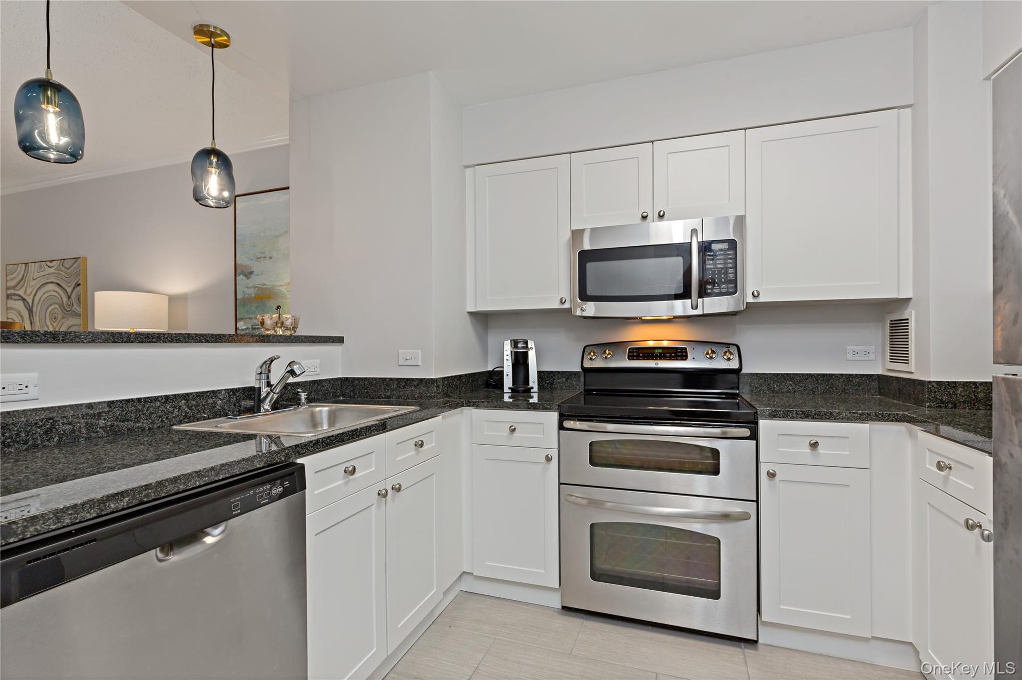 300 Mamaroneck Unit: 315