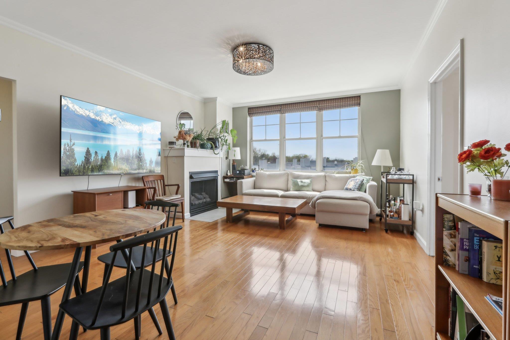 300 Mamaroneck Avenue Unit: 831