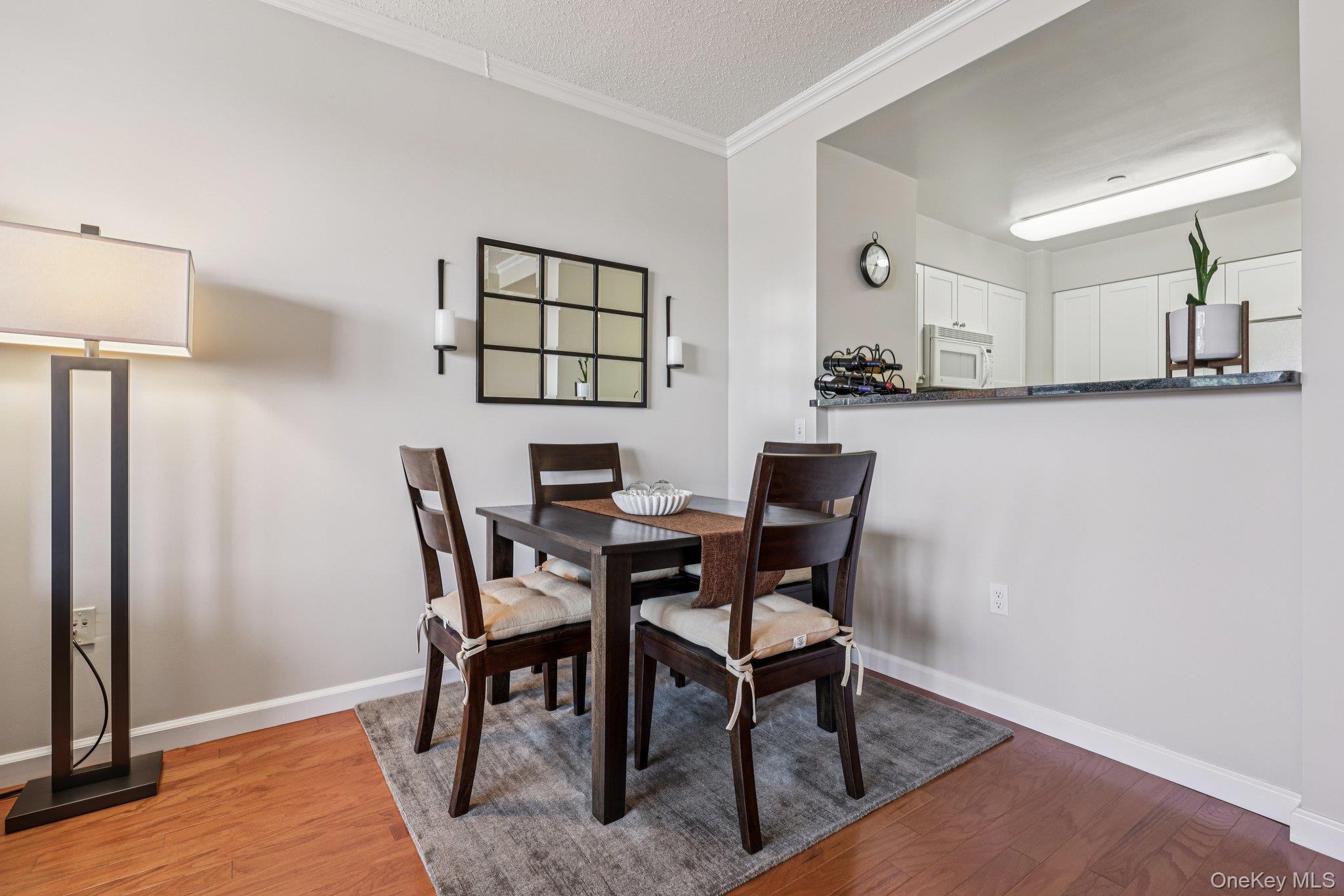 300 Mamaroneck Unit: 715