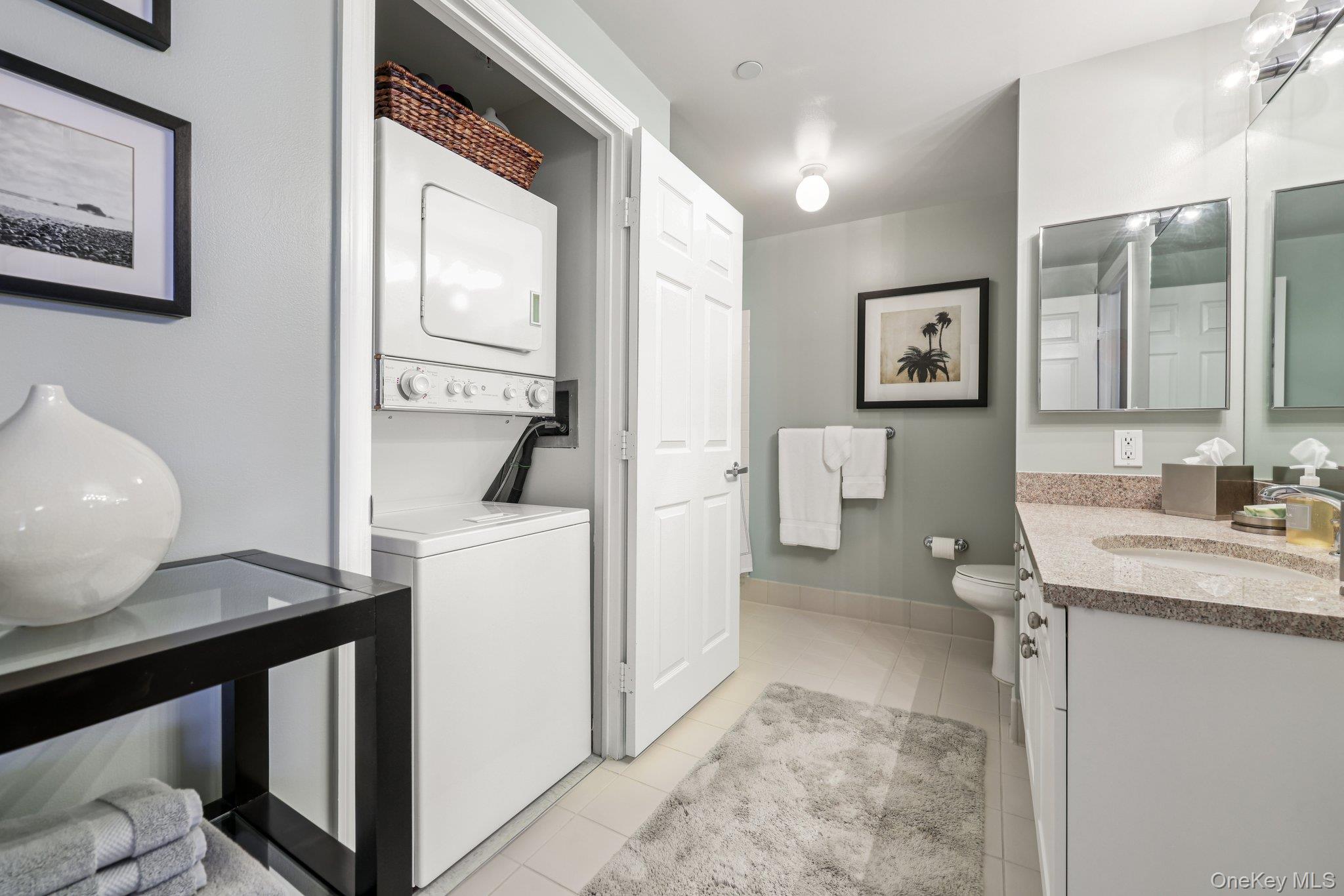 300 Mamaroneck Unit: 715