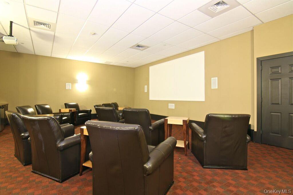 300 Mamaroneck Unit: 715