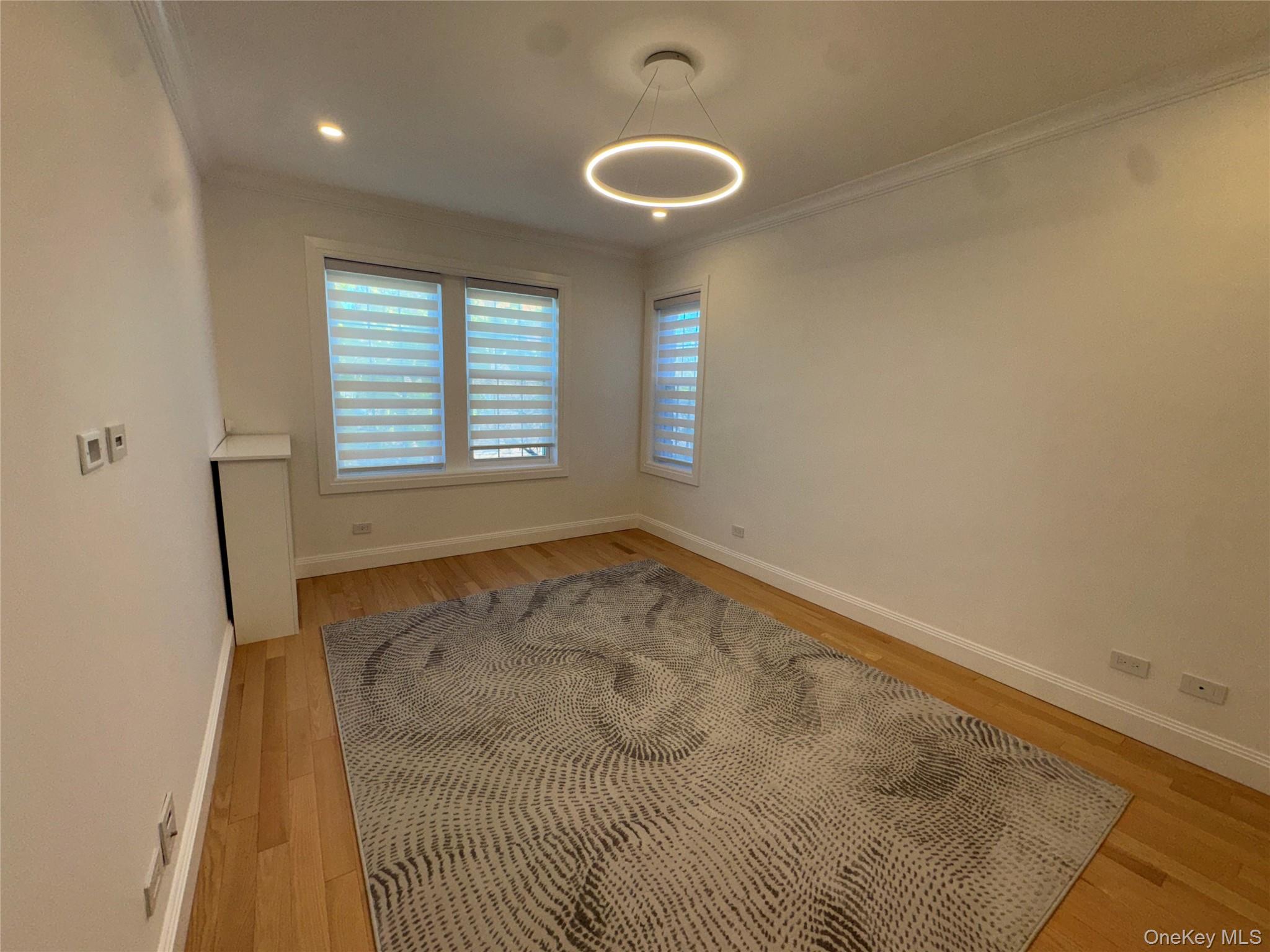 85 N Broadway Unit: 3I