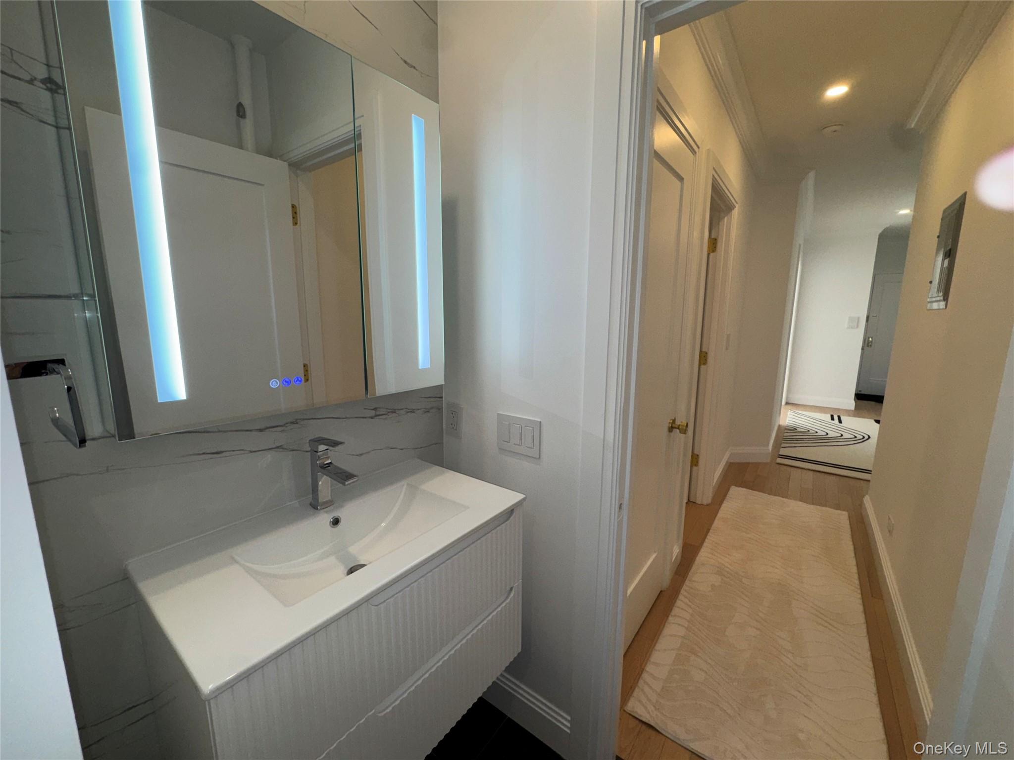 85 N Broadway Unit: 3I