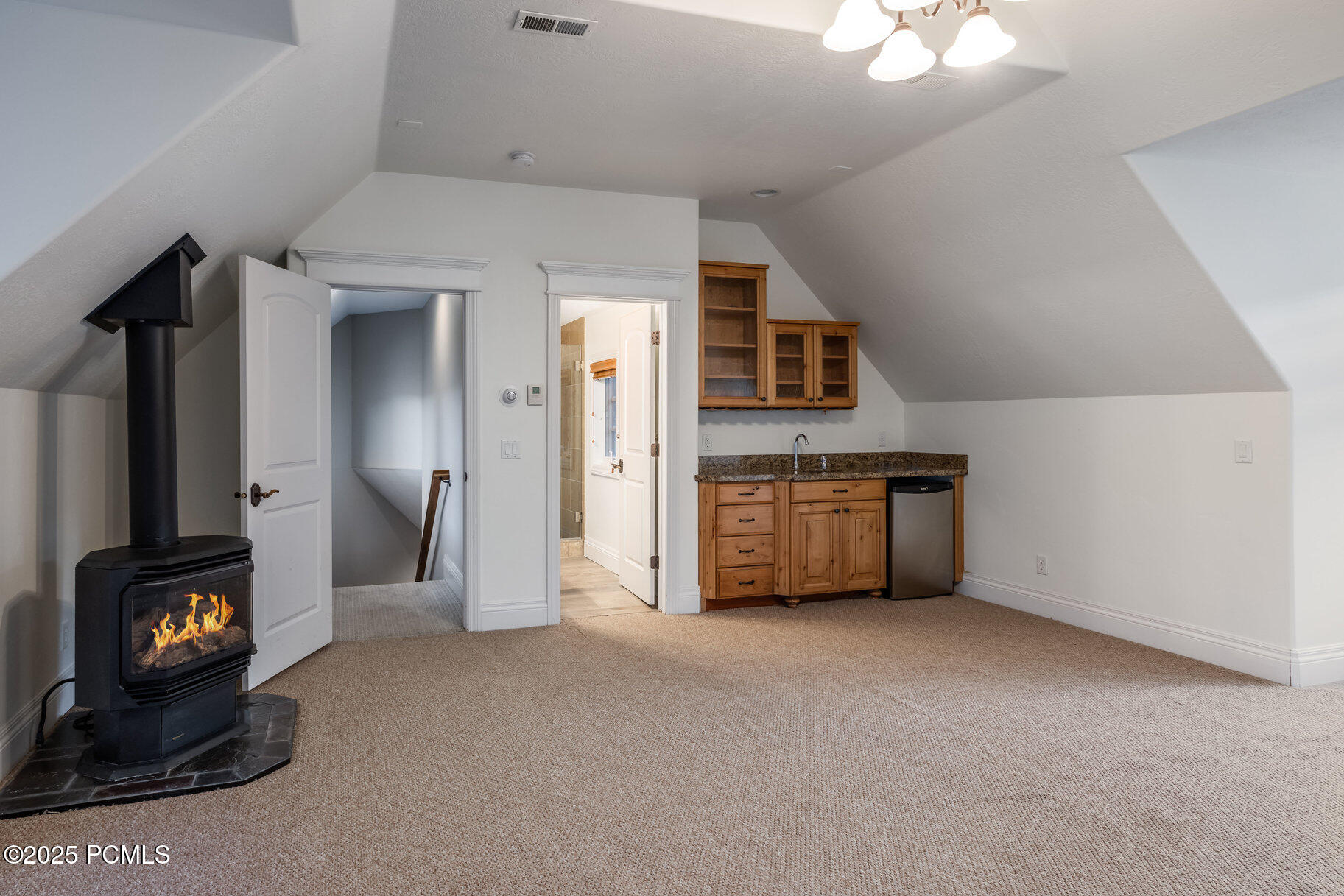 7050 N River Valley Road