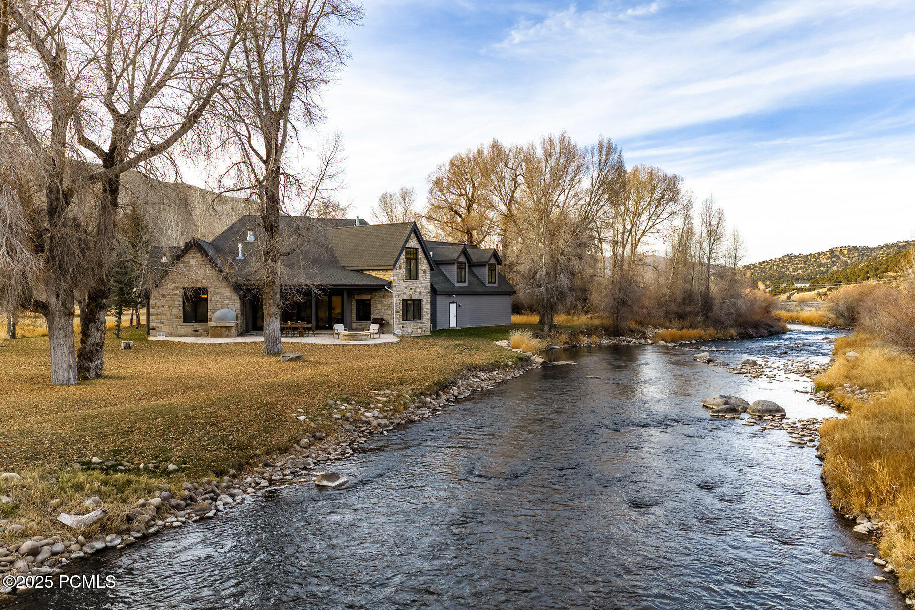 7050 N River Valley Road