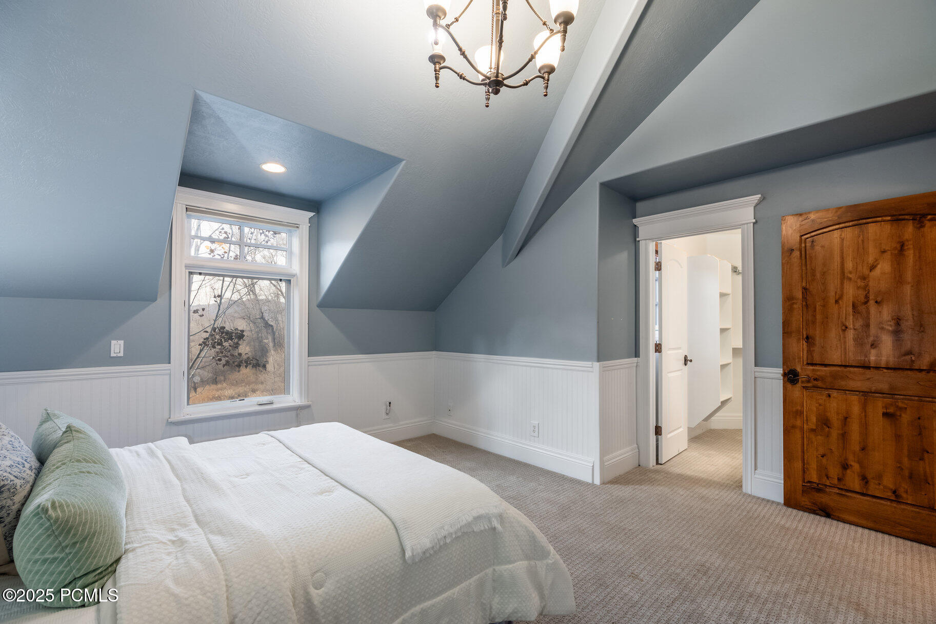 7050 N River Valley Road