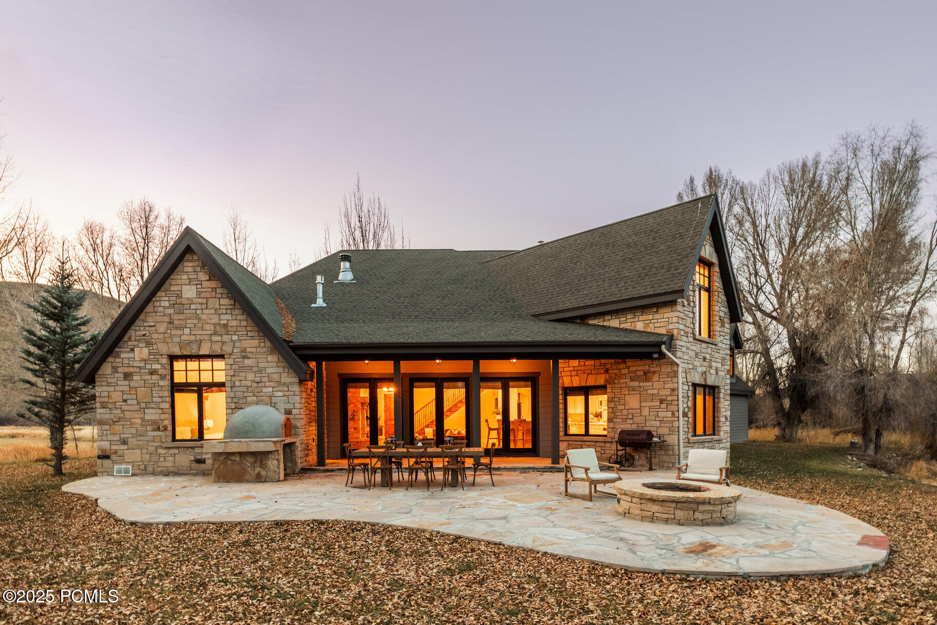 7050 N River Valley Road