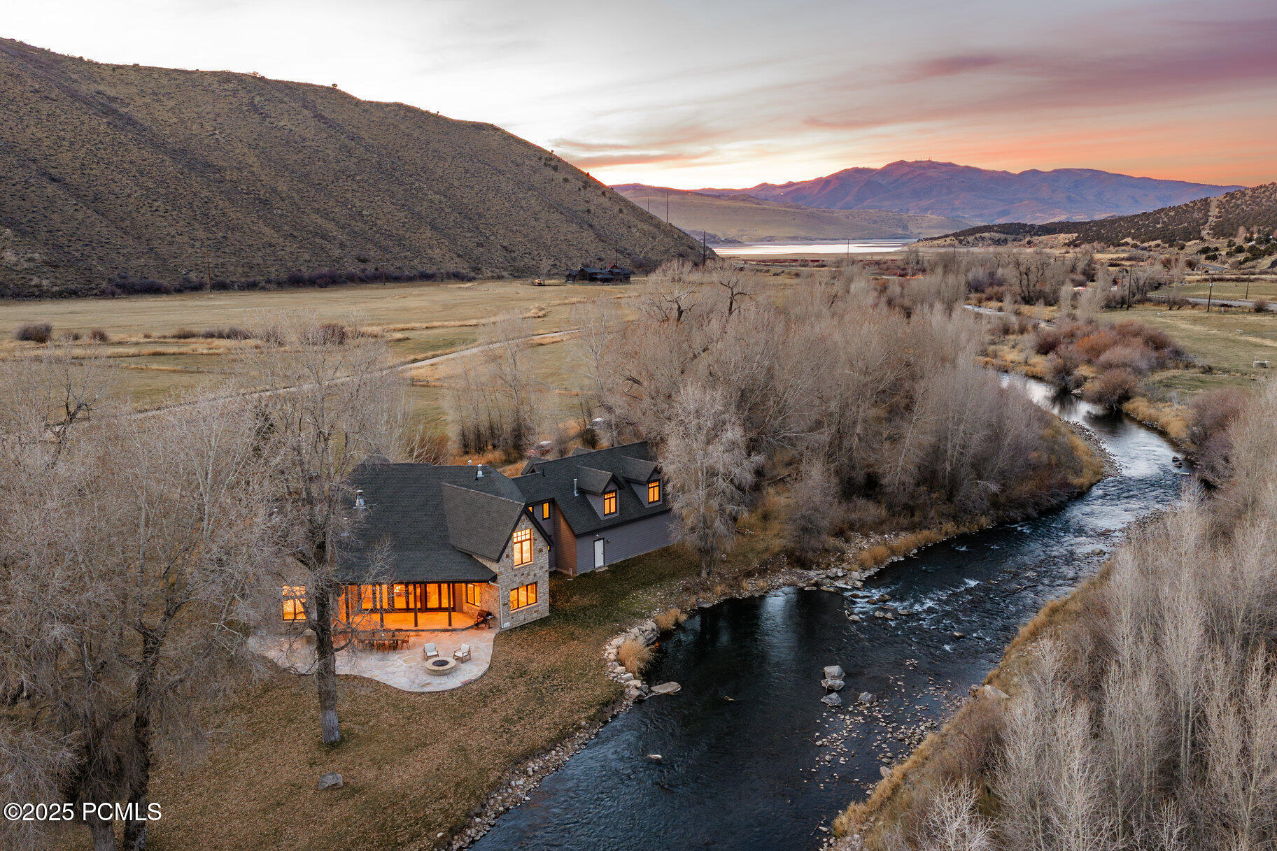 7050 N River Valley Road