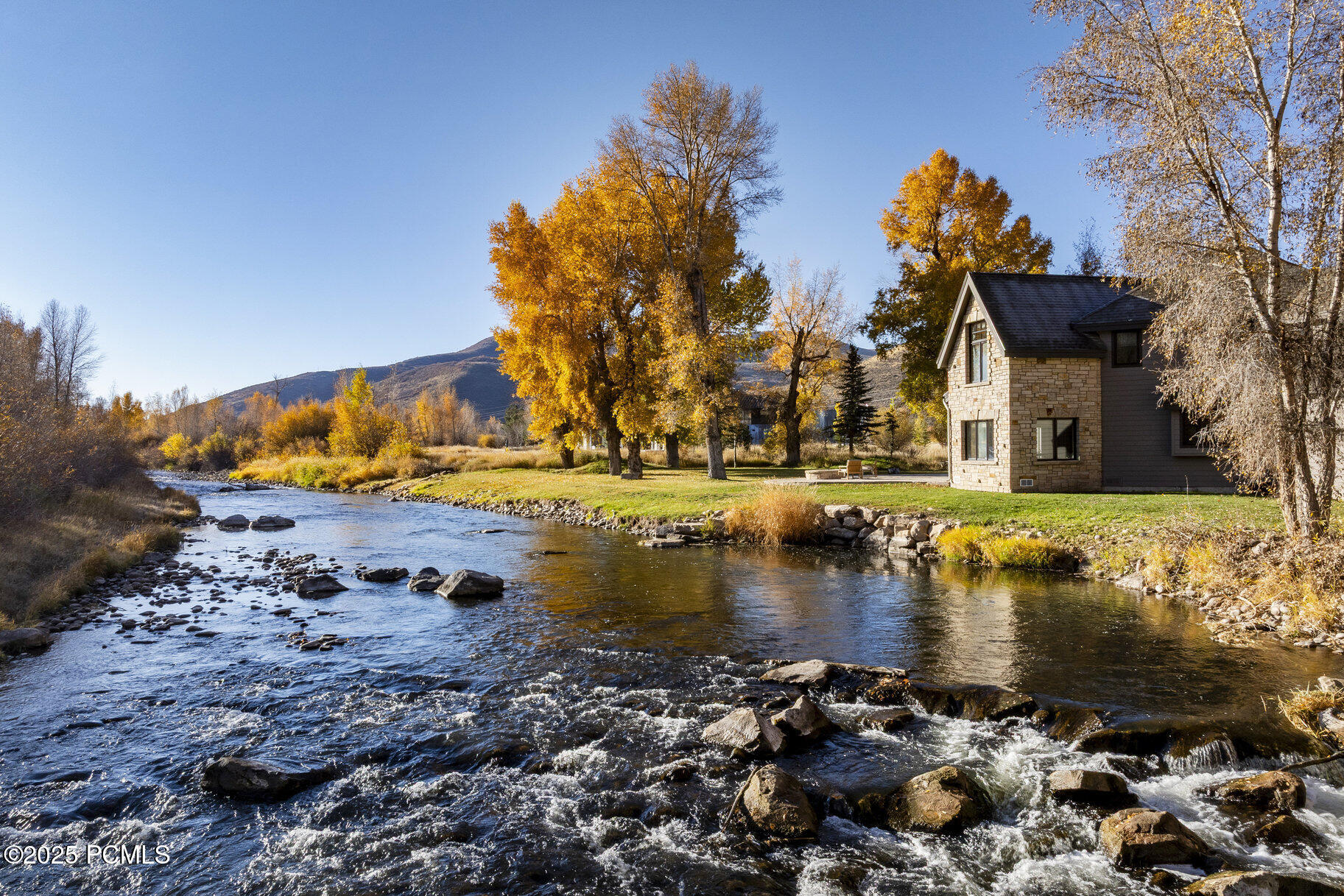 7050 N River Valley Road