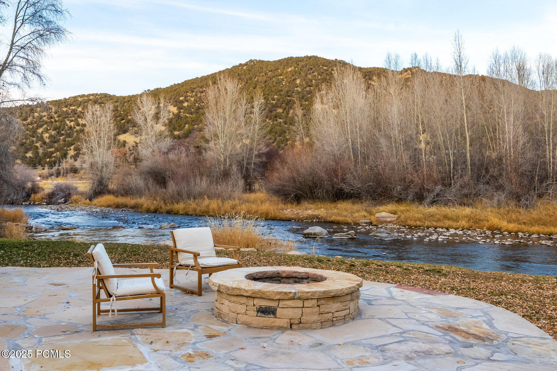 7050 N River Valley Road