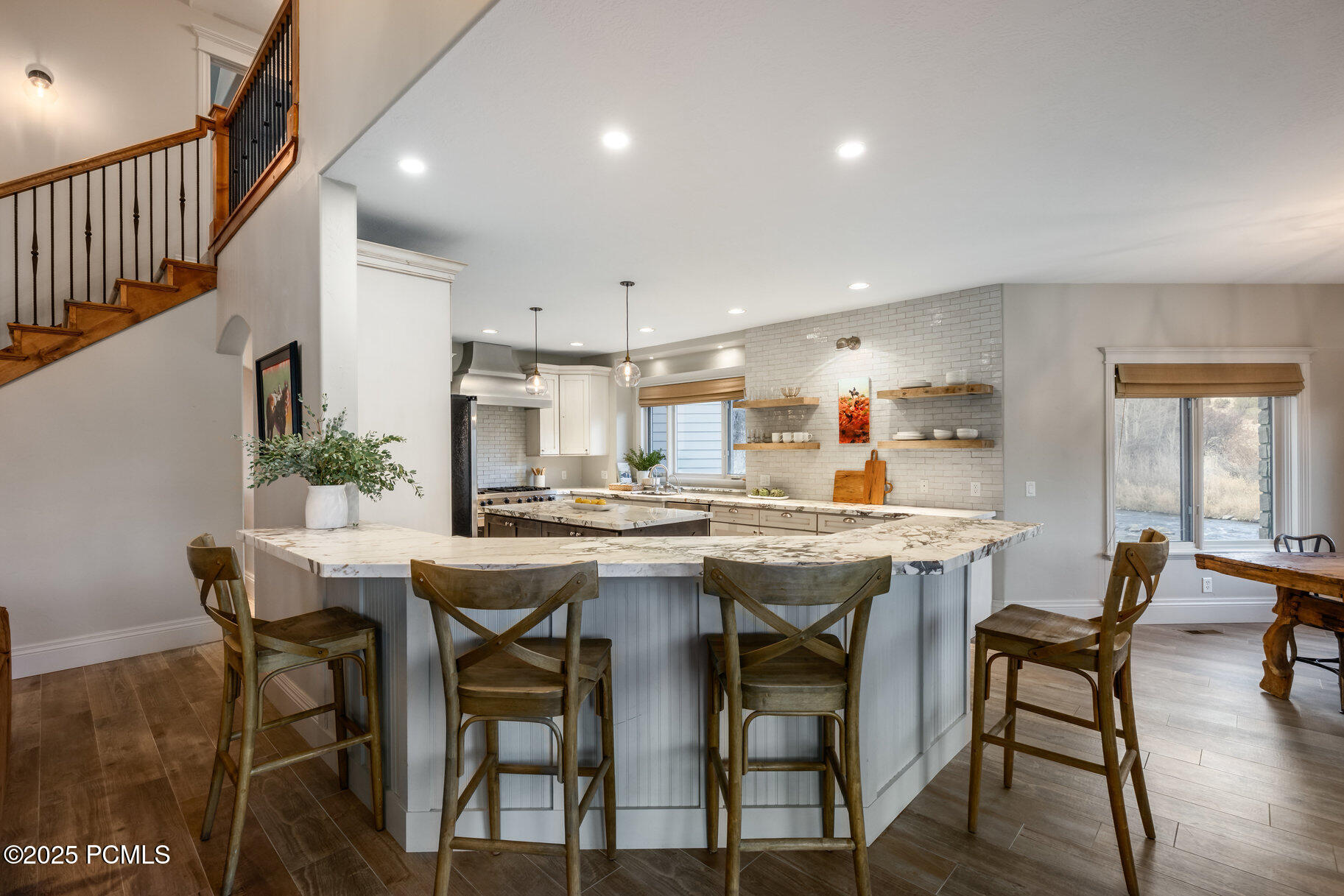 7050 N River Valley Road