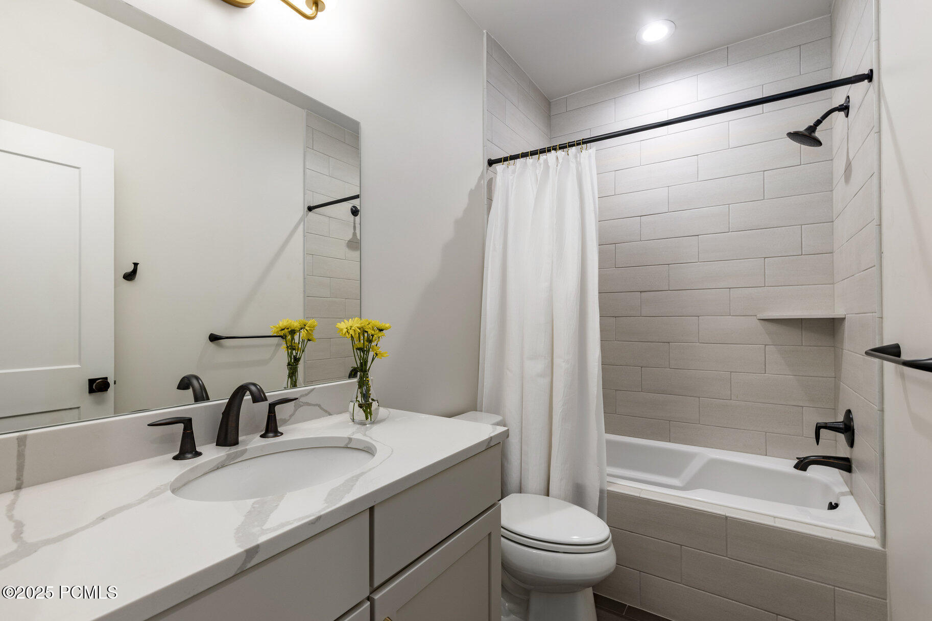 11691 N Shoreline Drive