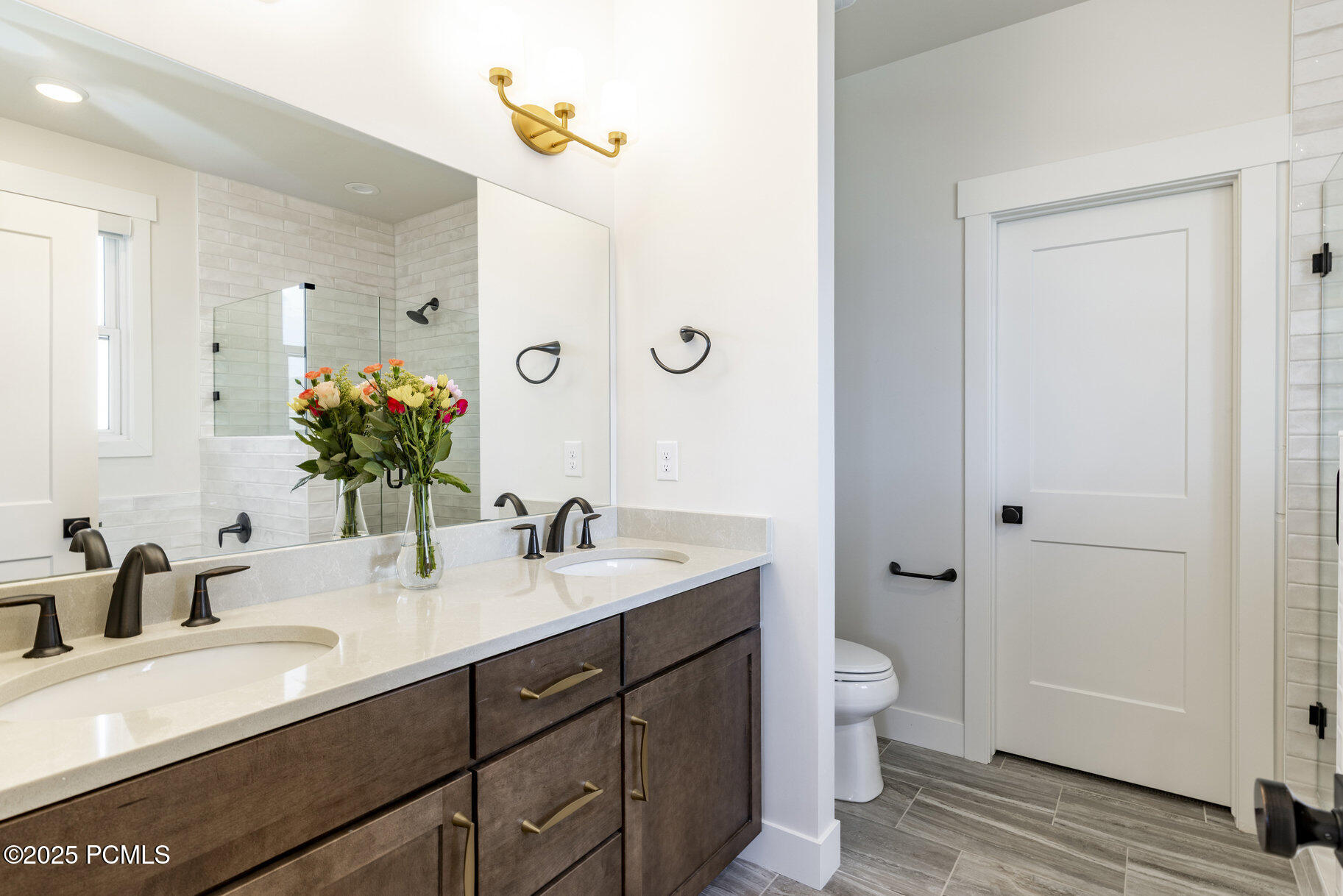 11691 N Shoreline Drive