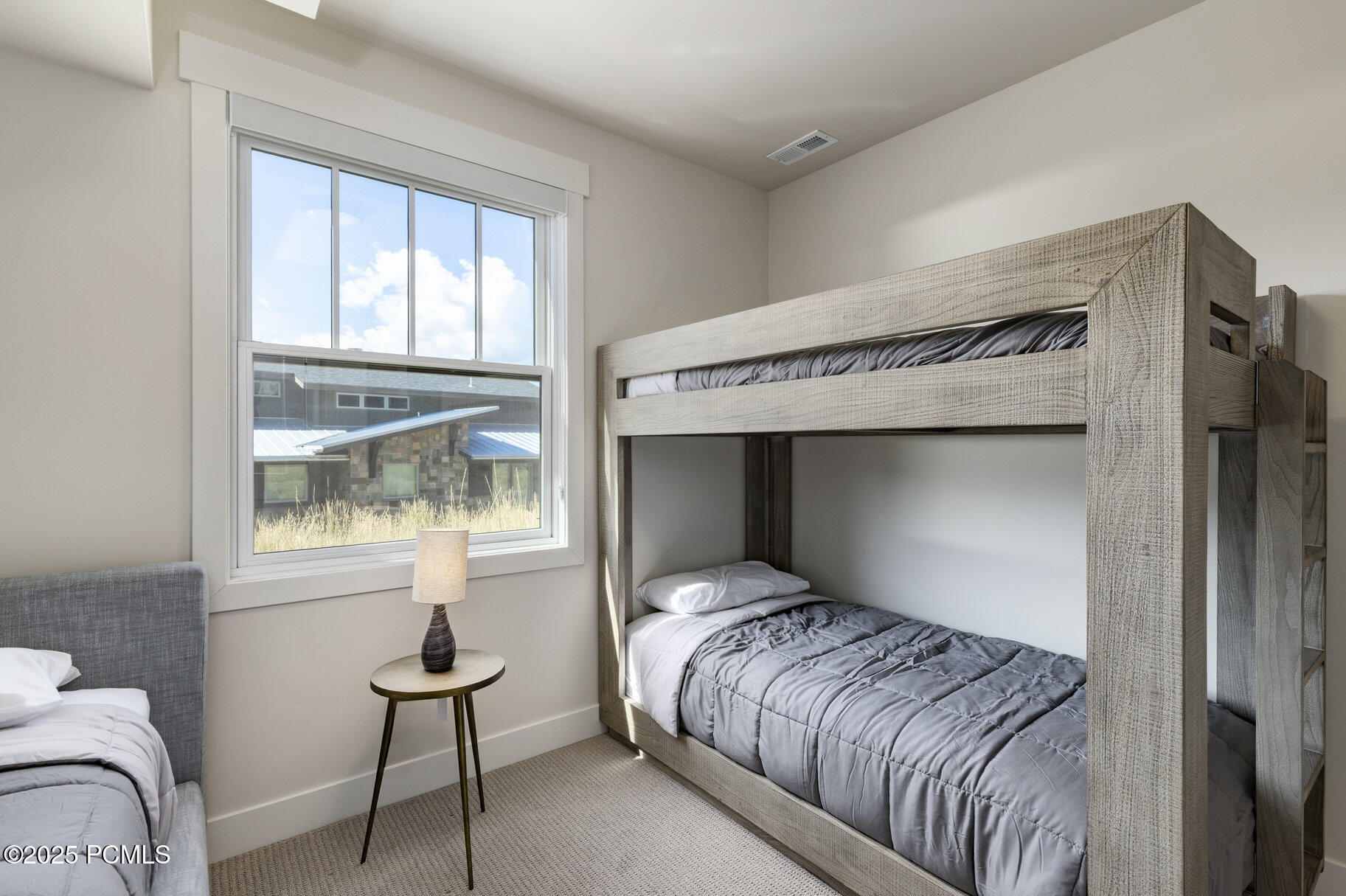 11691 N Shoreline Drive