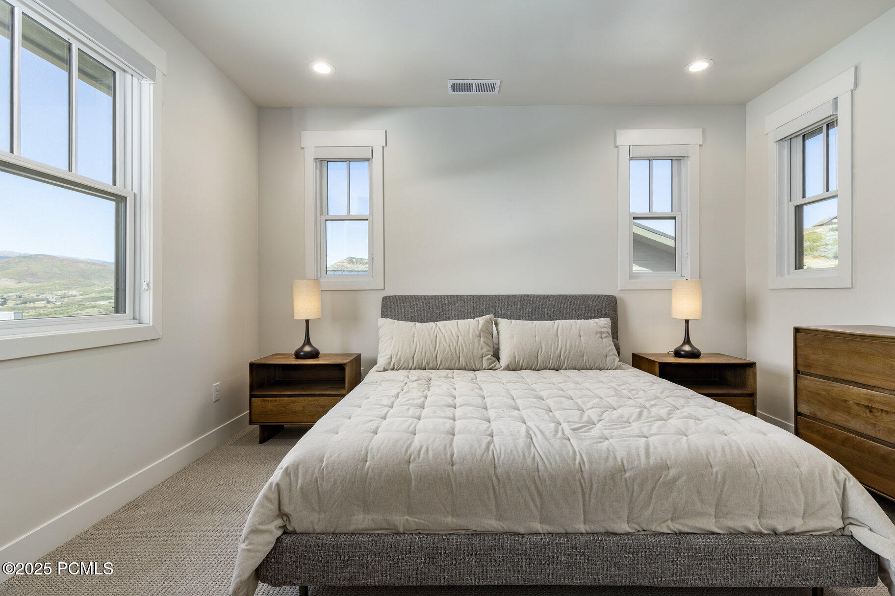 11691 N Shoreline Drive