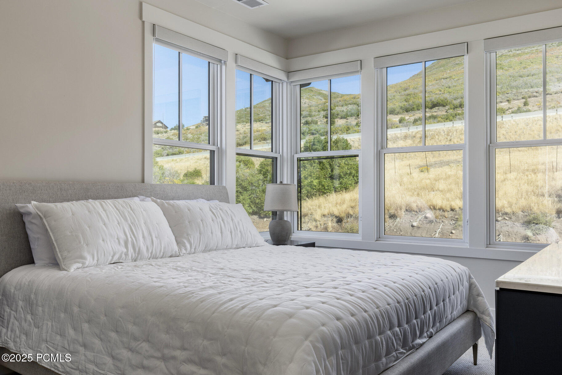 11691 N Shoreline Drive