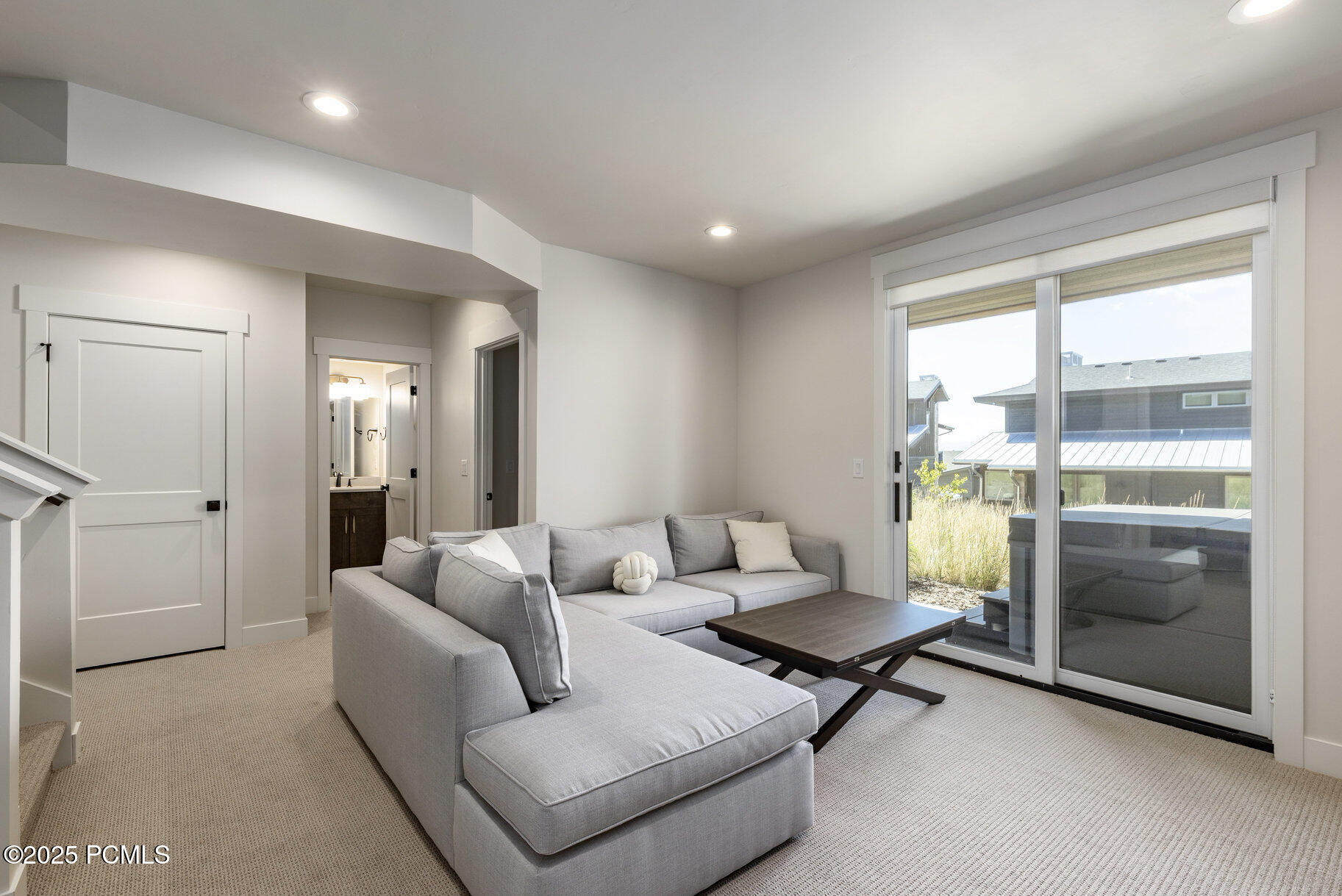 11691 N Shoreline Drive