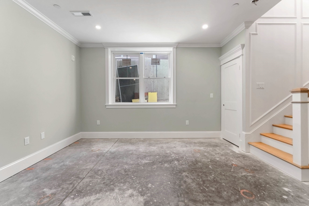 109 Ellington Street # 1