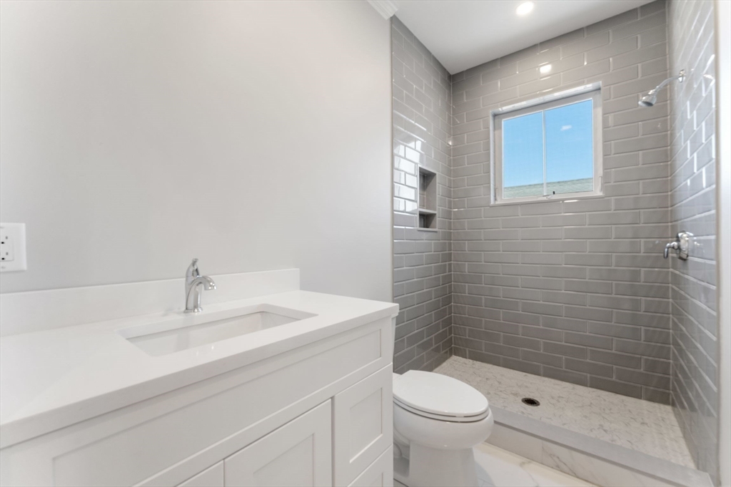 109 Ellington Street # 3