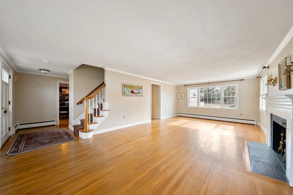 158 Strasser Avenue
