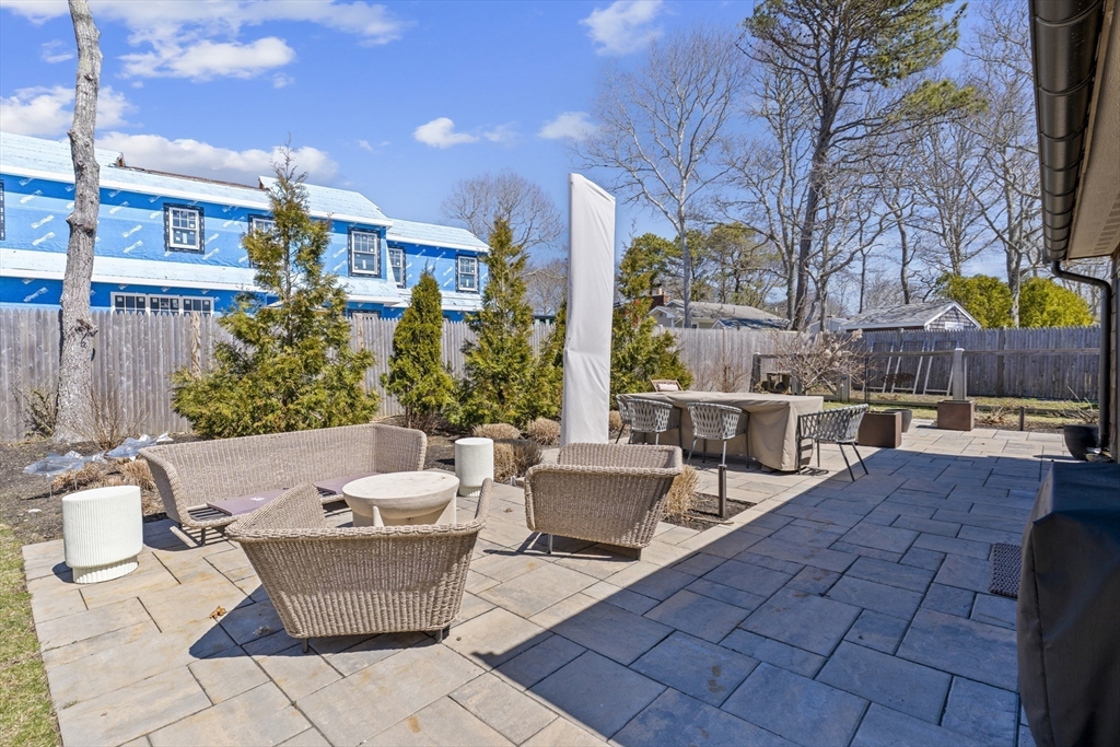 10 Knollwood Dr