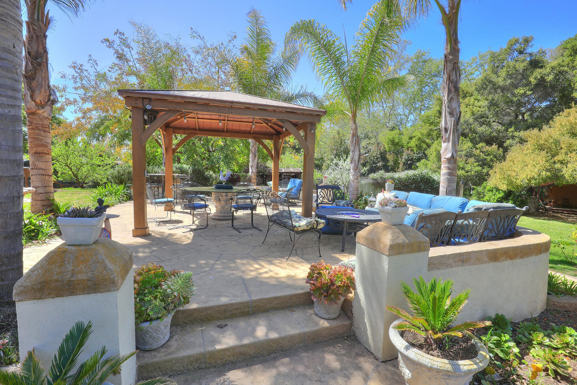 1053 Vereda Del Ciervo