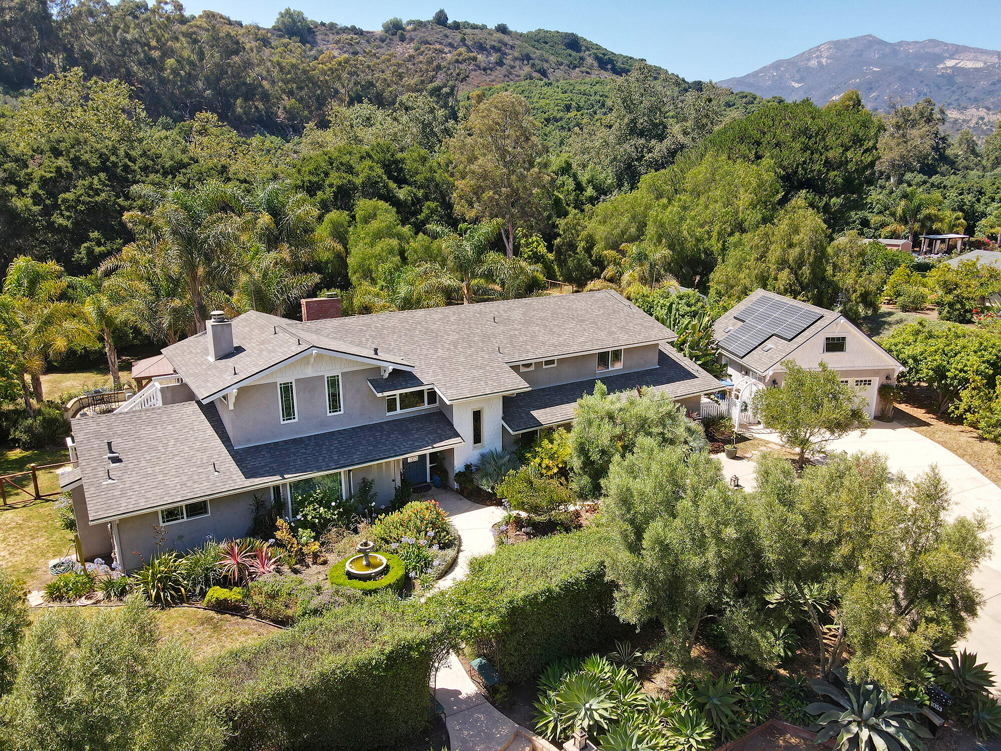 1053 Vereda Del Ciervo