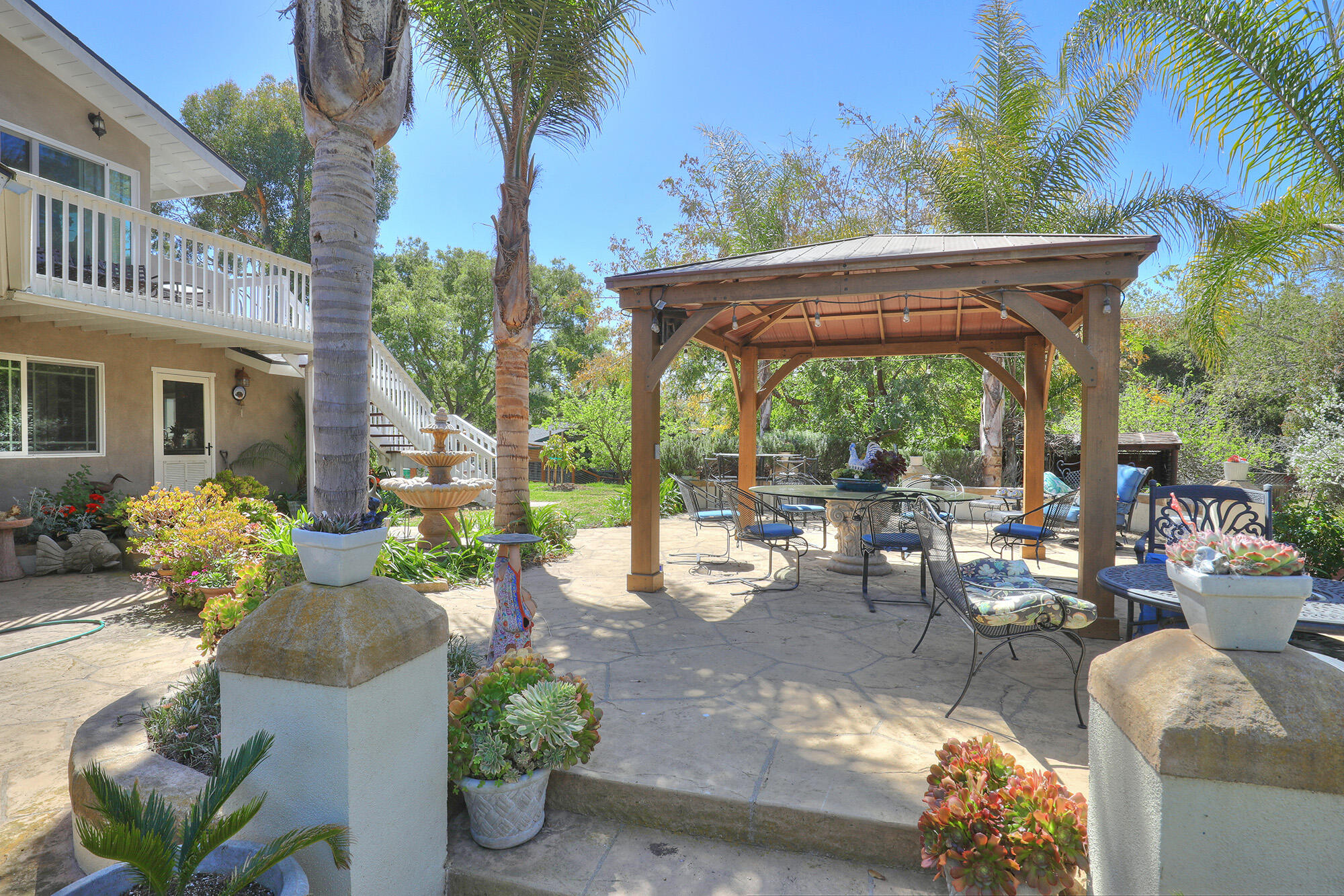 1053 Vereda Del Ciervo