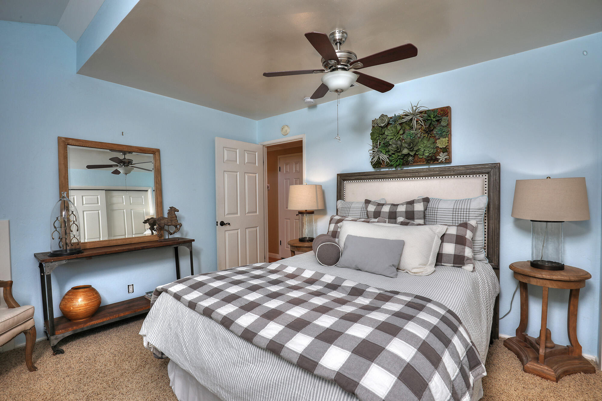 1053 Vereda Del Ciervo