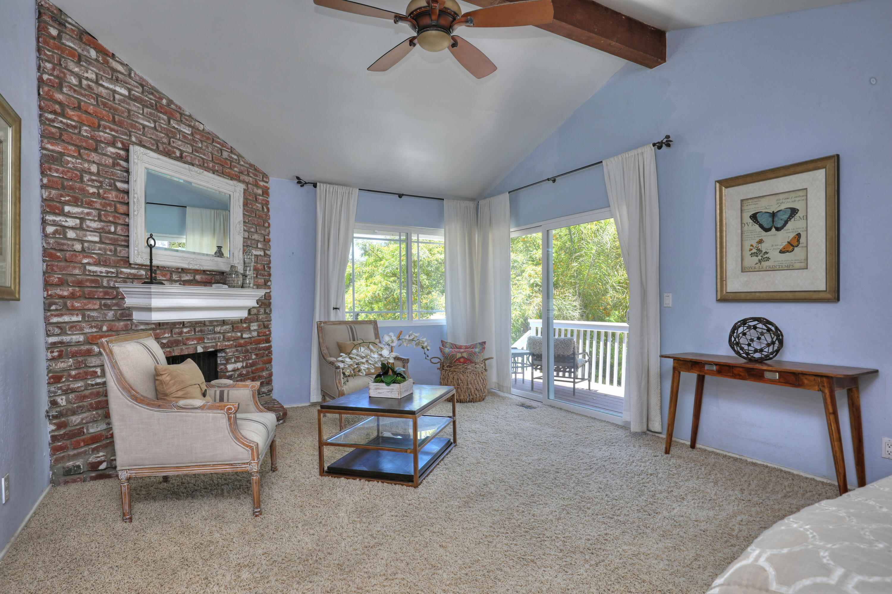 1053 Vereda Del Ciervo