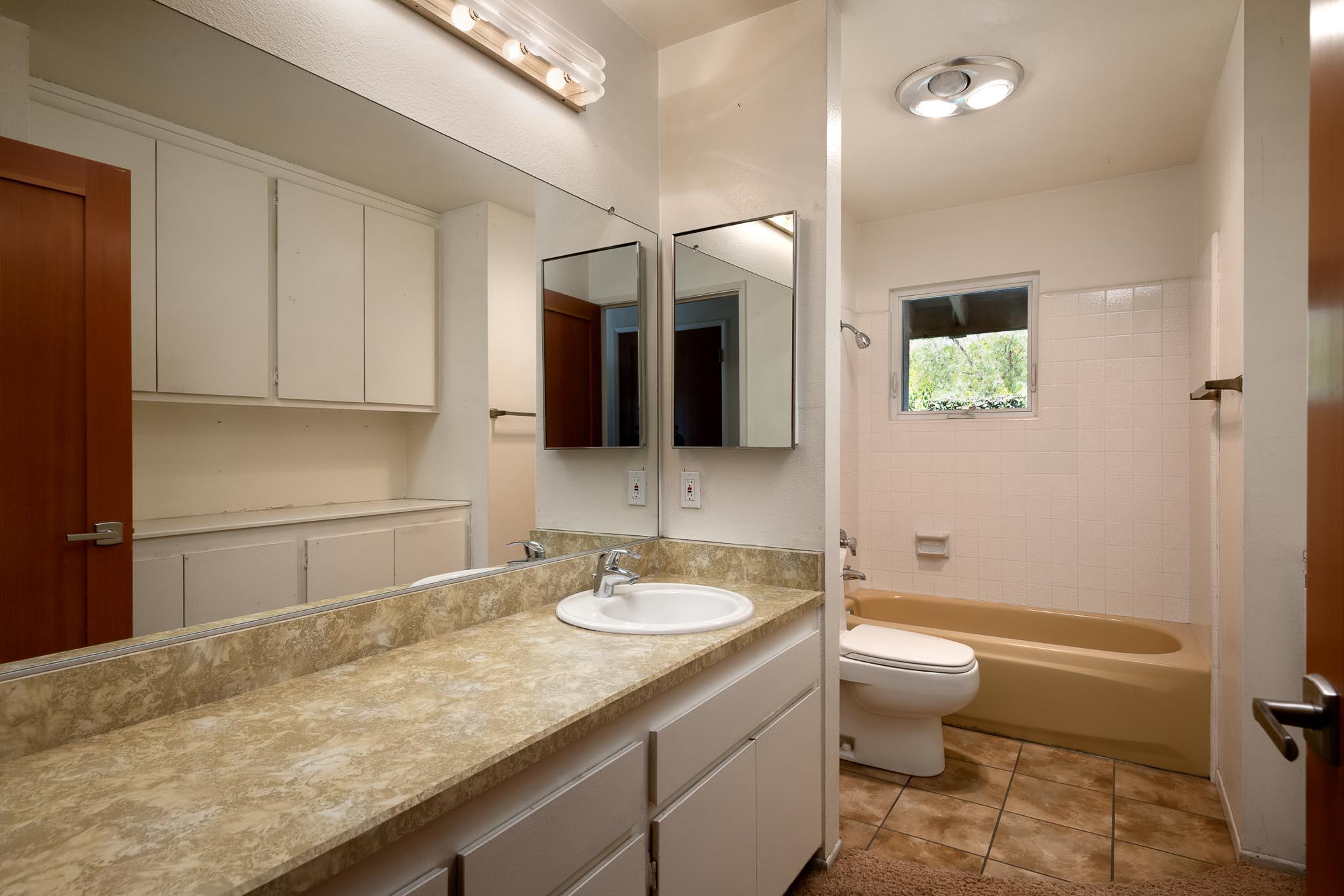 2040 Las Canoas Ridge Way