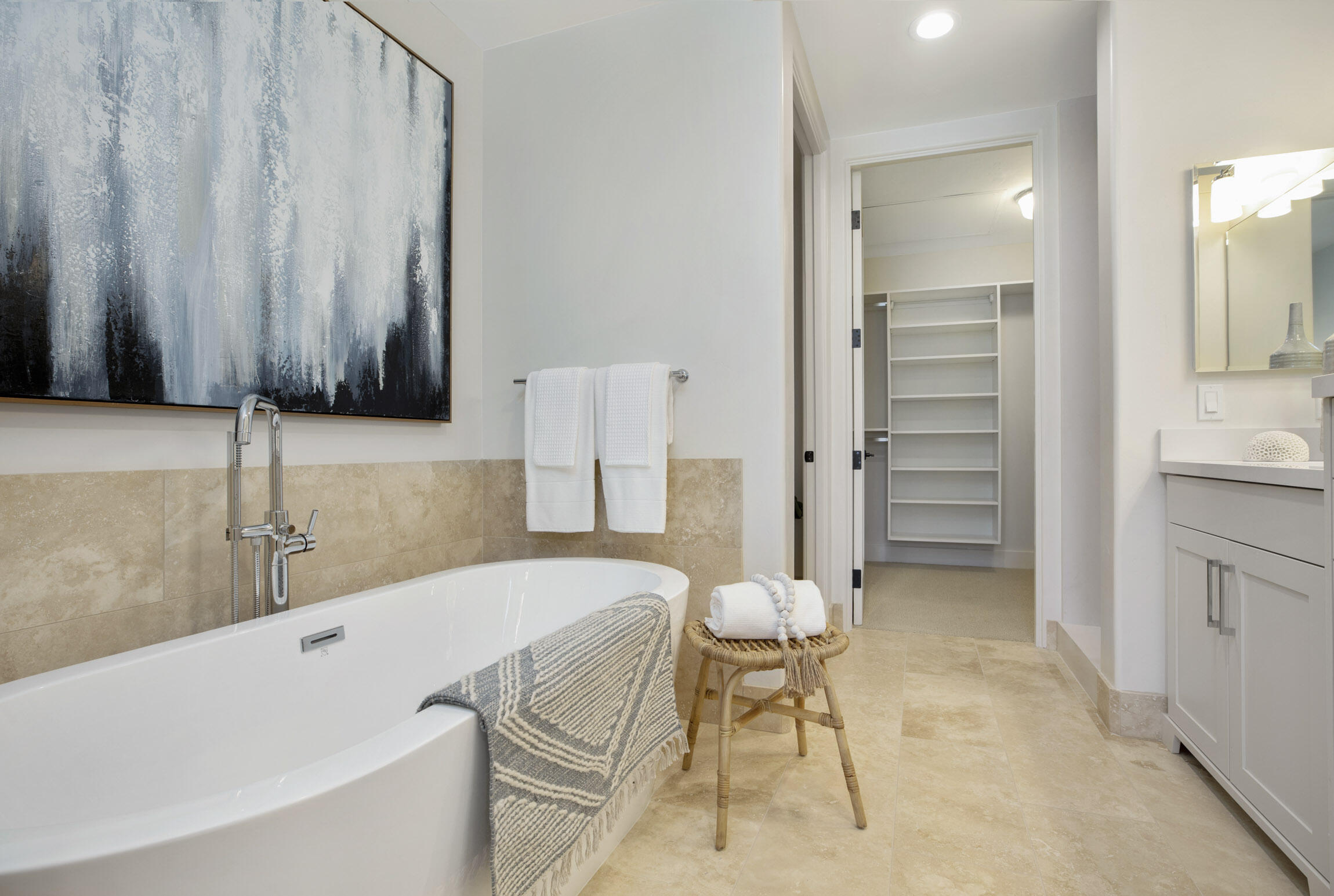 3726 State Street, 304