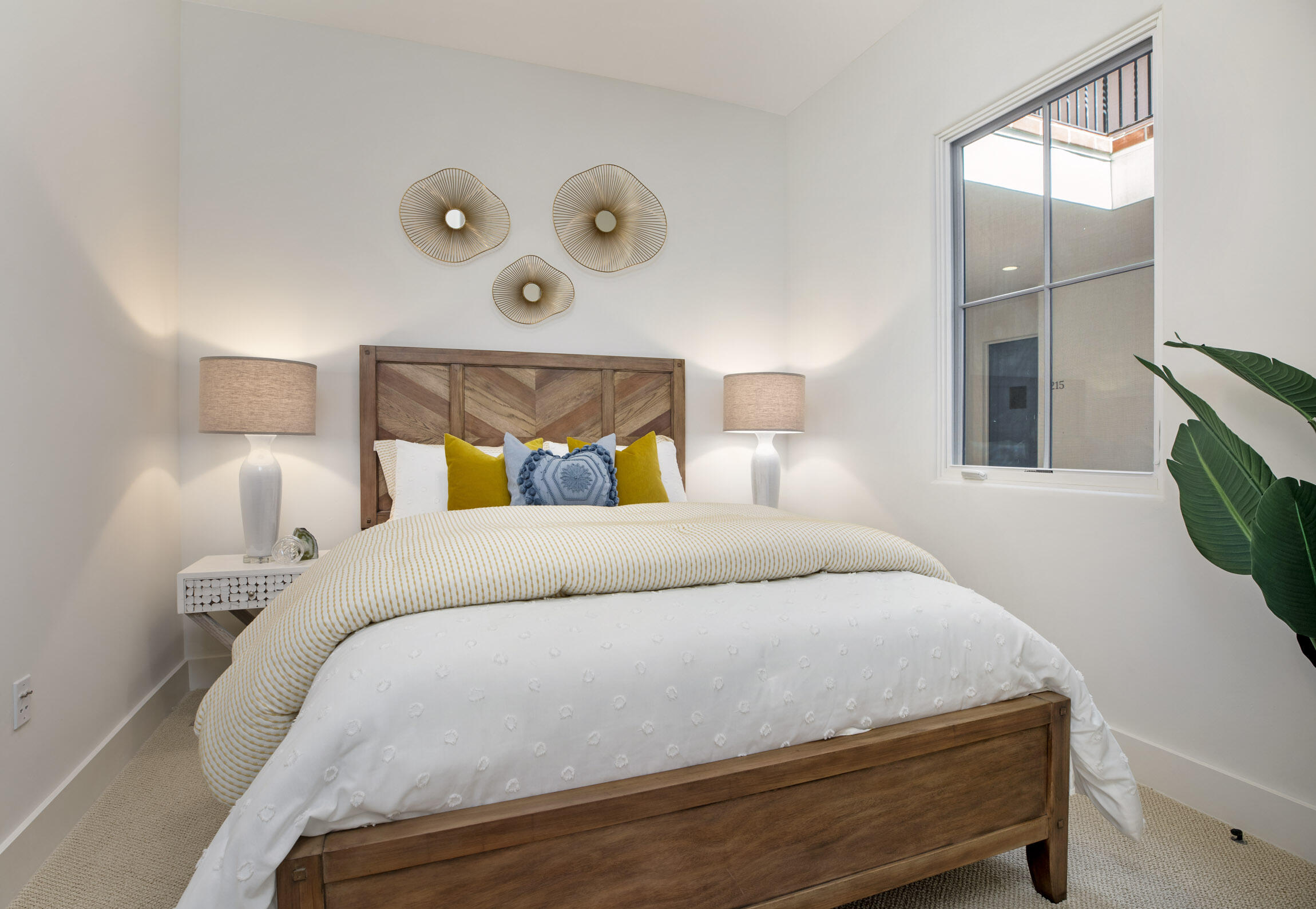 3726 State Street, 304