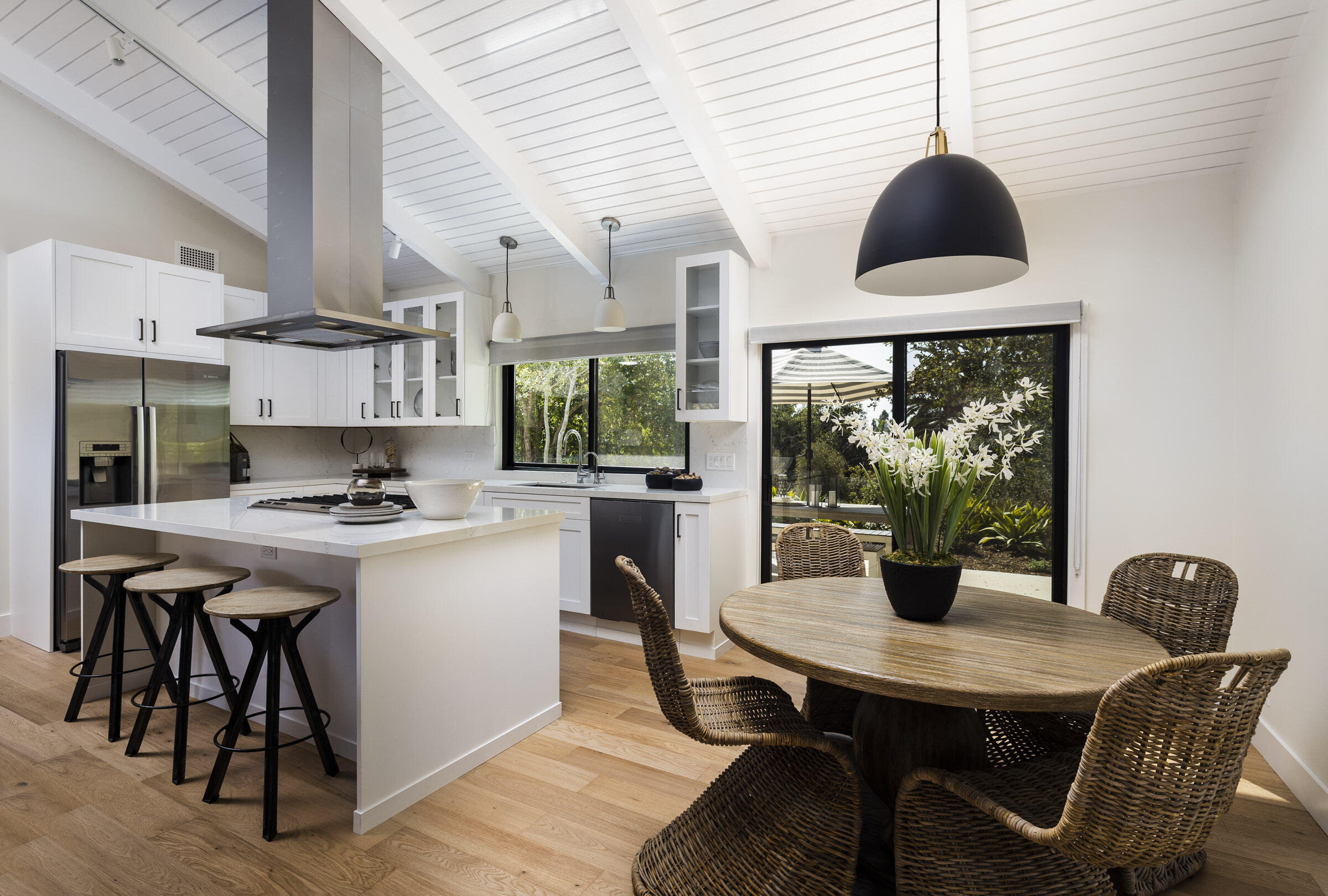 543 N La Cumbre Road