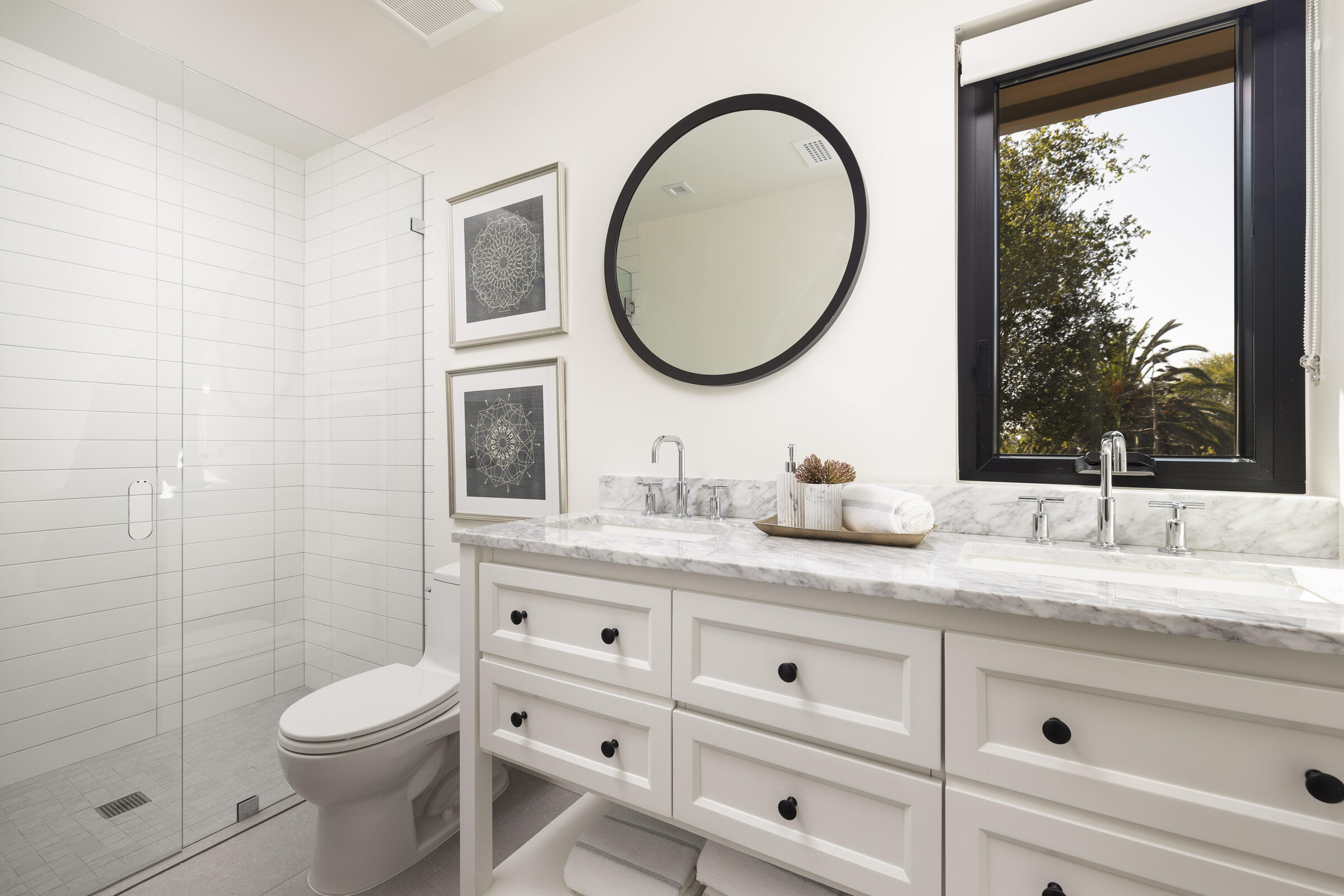 543 N La Cumbre Road