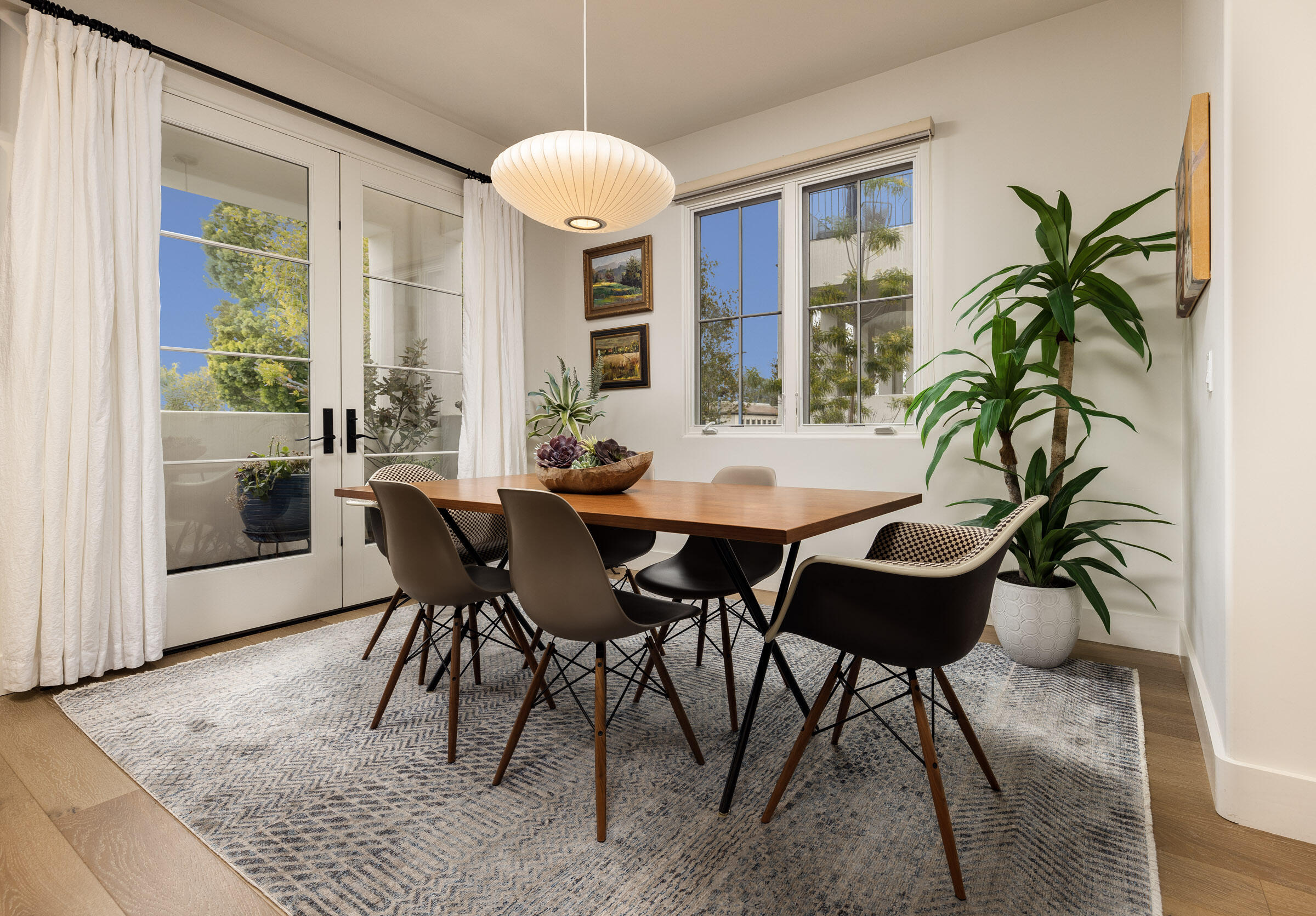 3726 State Street, 204