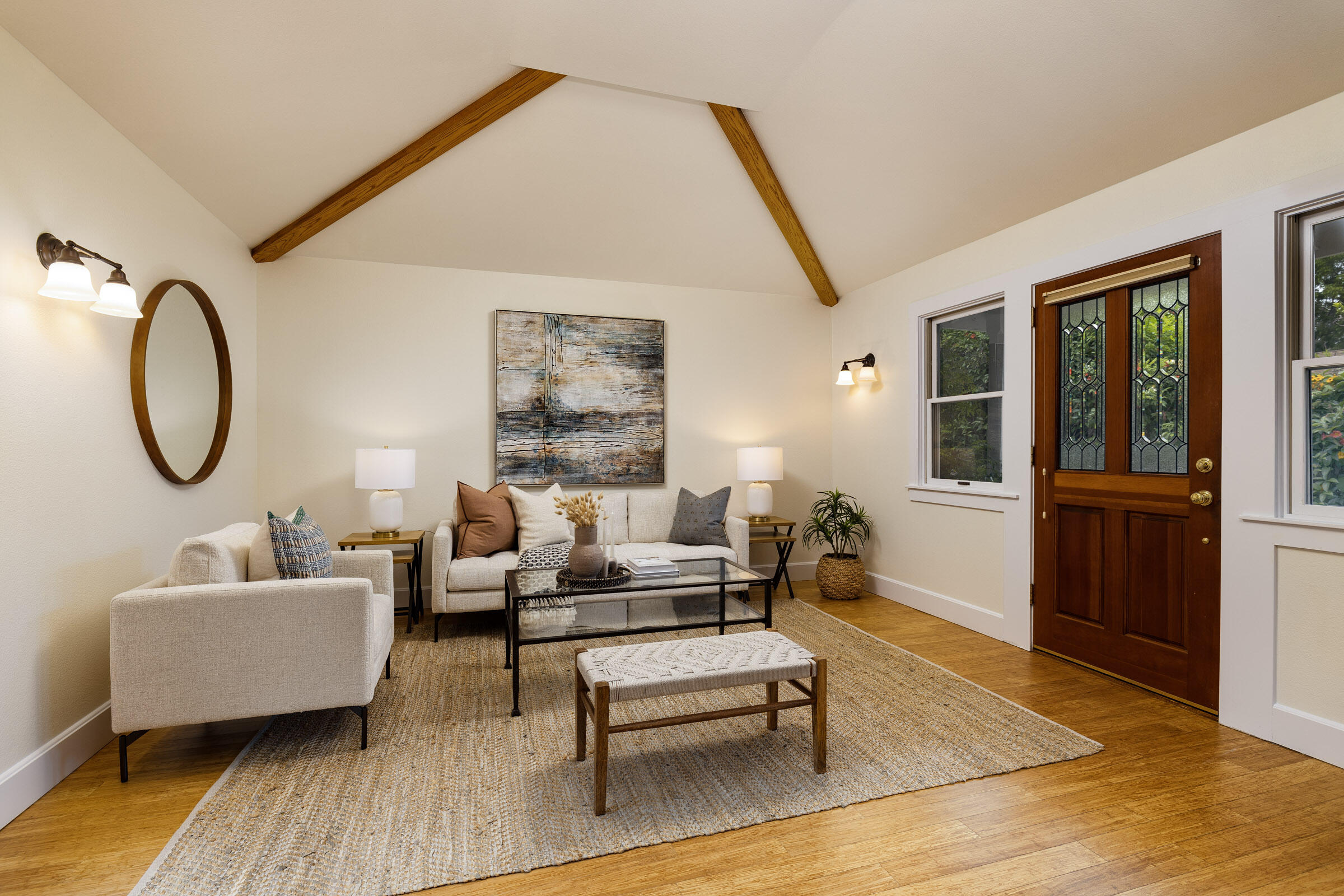 1819 San Andres Street, B