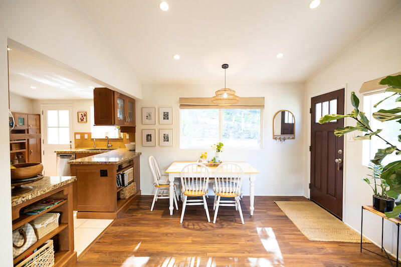 1231 W Micheltorena Street