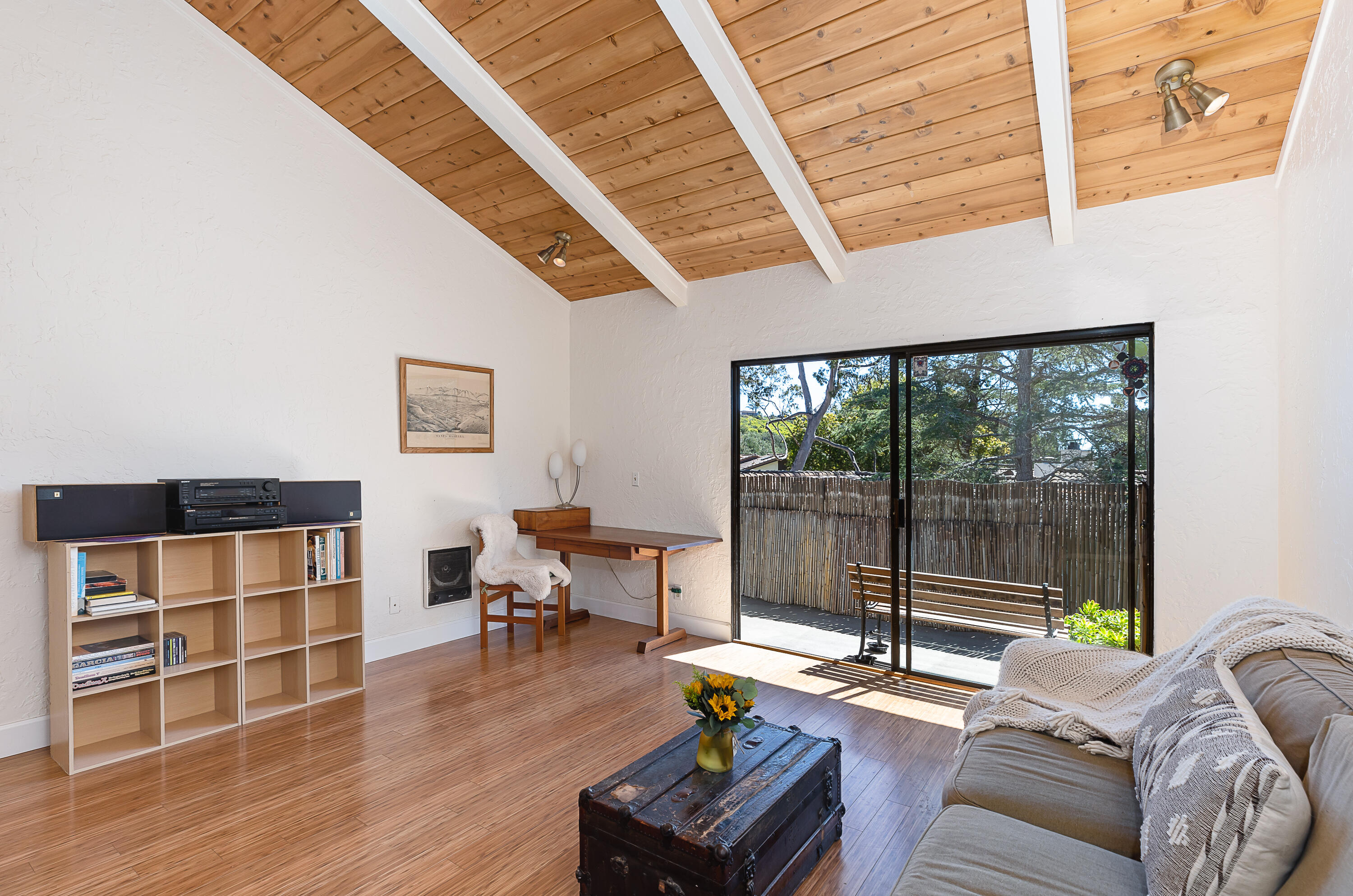 864 Highland Drive, 5