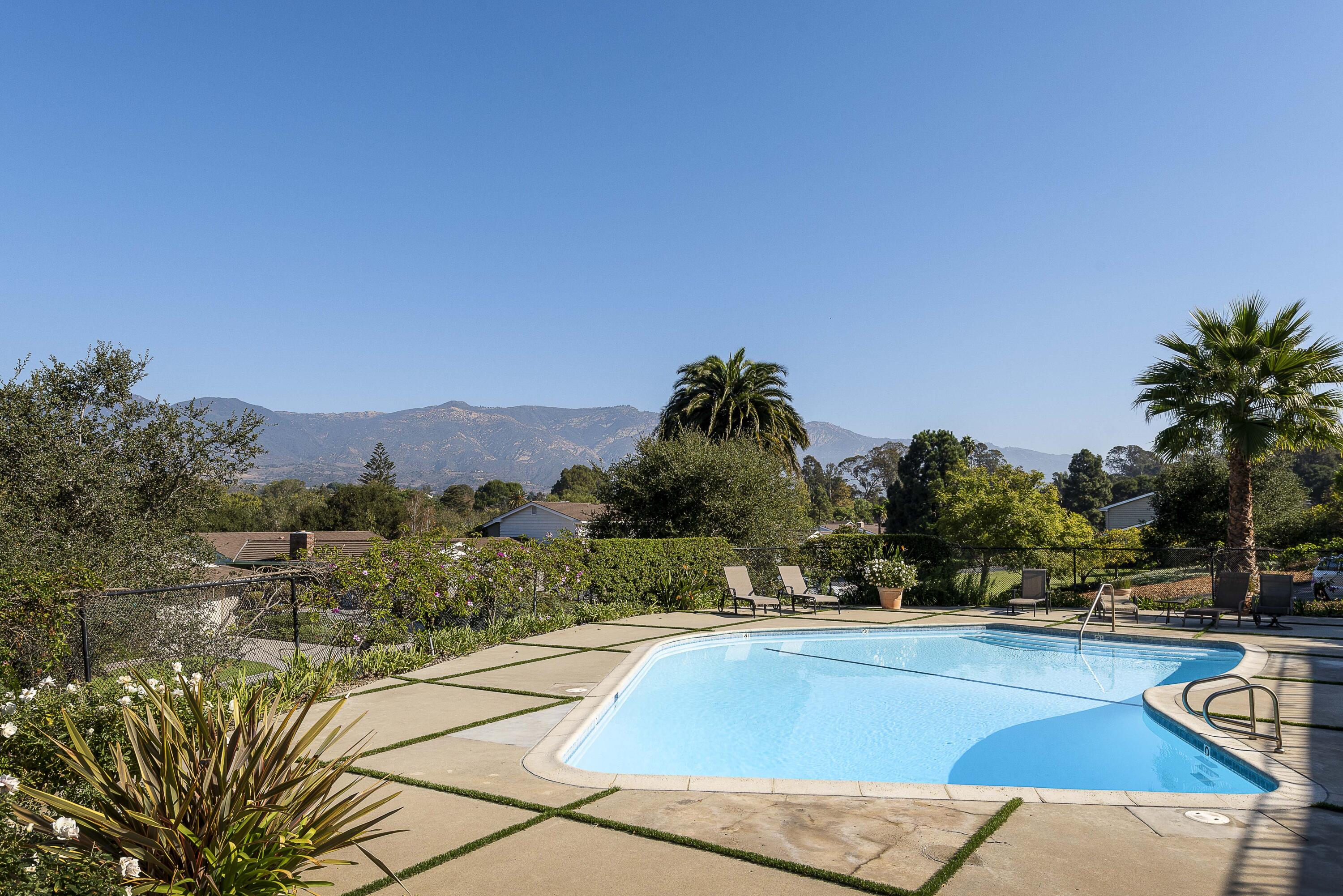 4537 Carriage Hill Drive