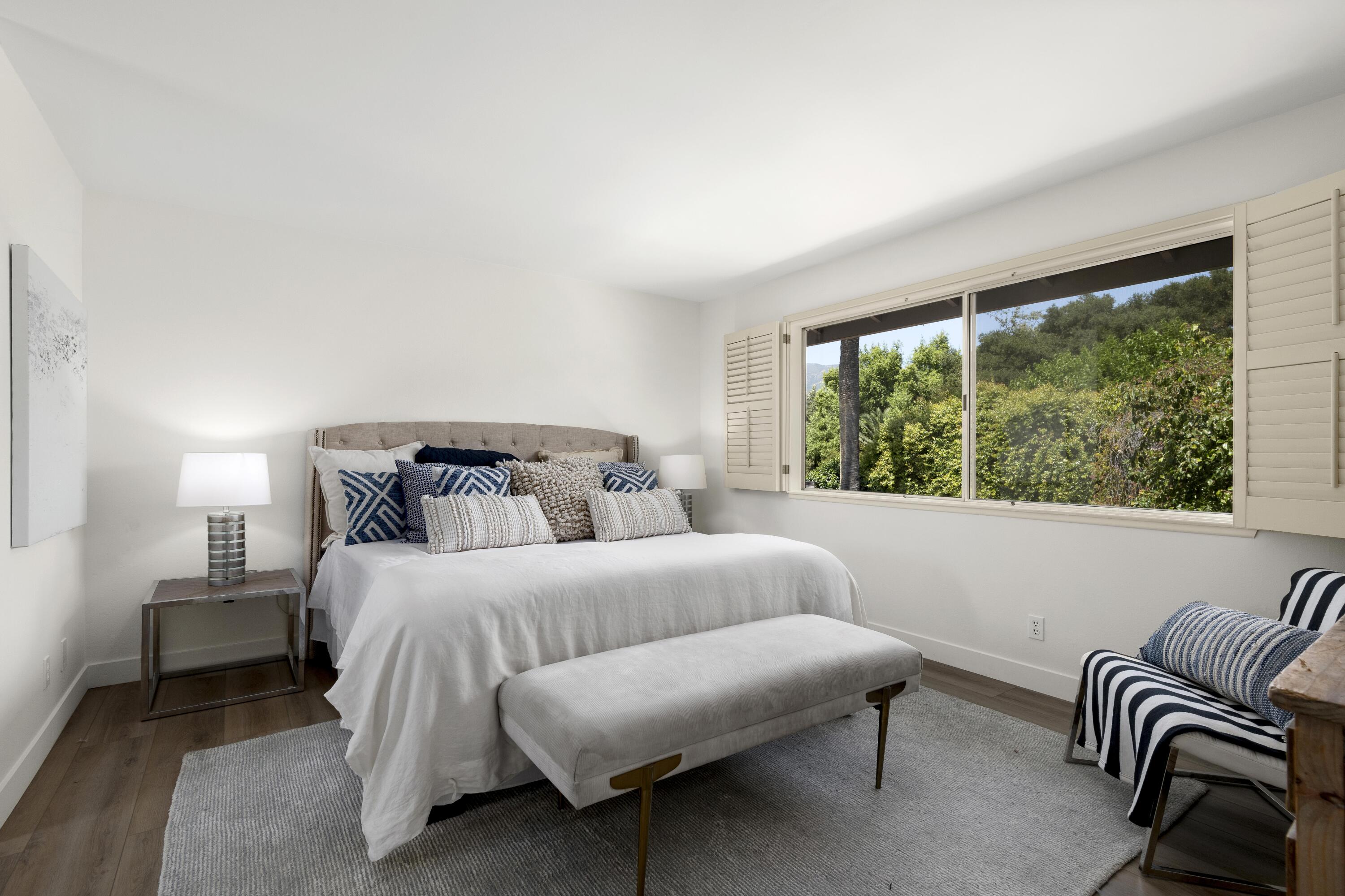 880 N Kellogg Avenue