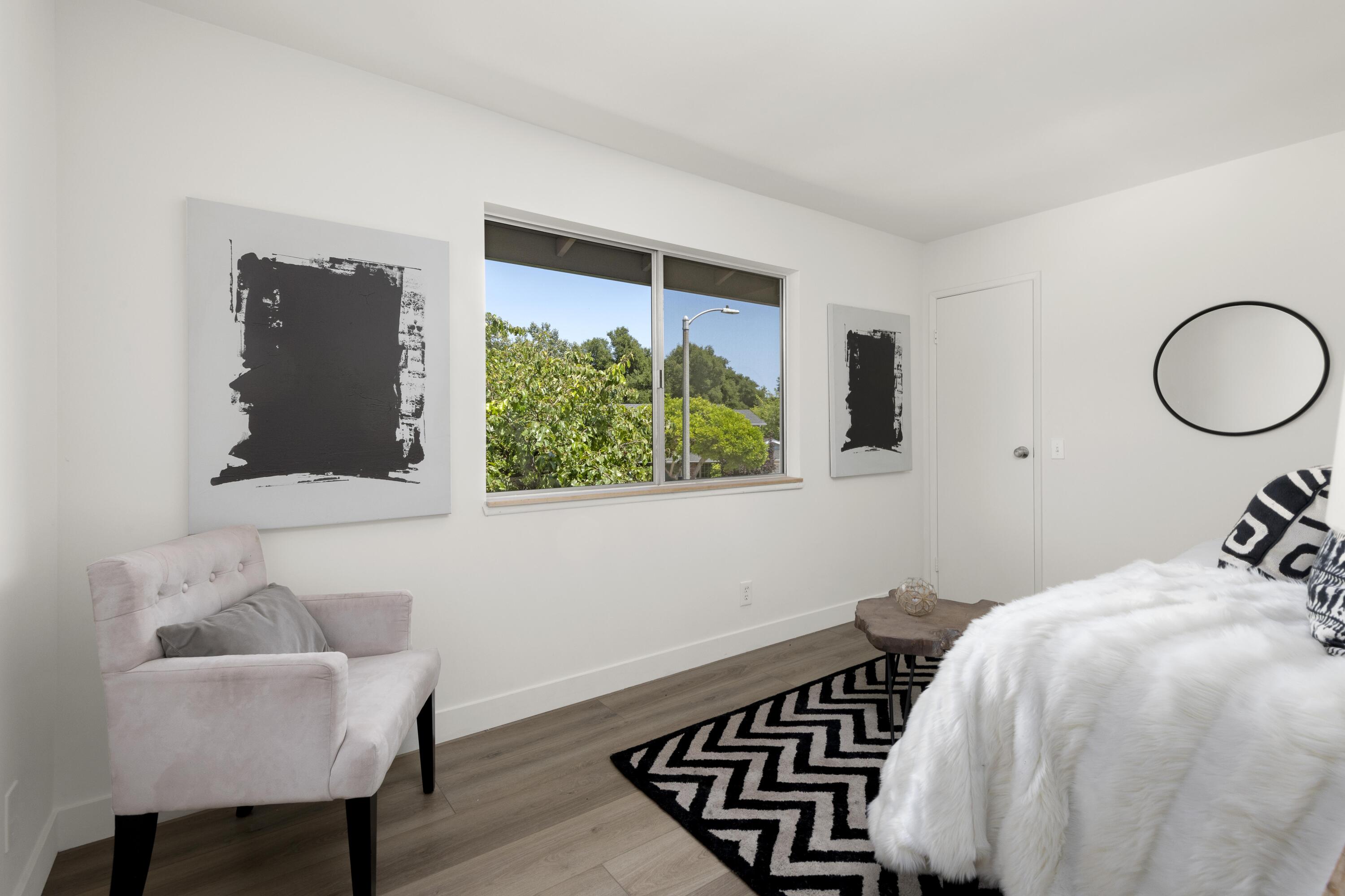 880 N Kellogg Avenue