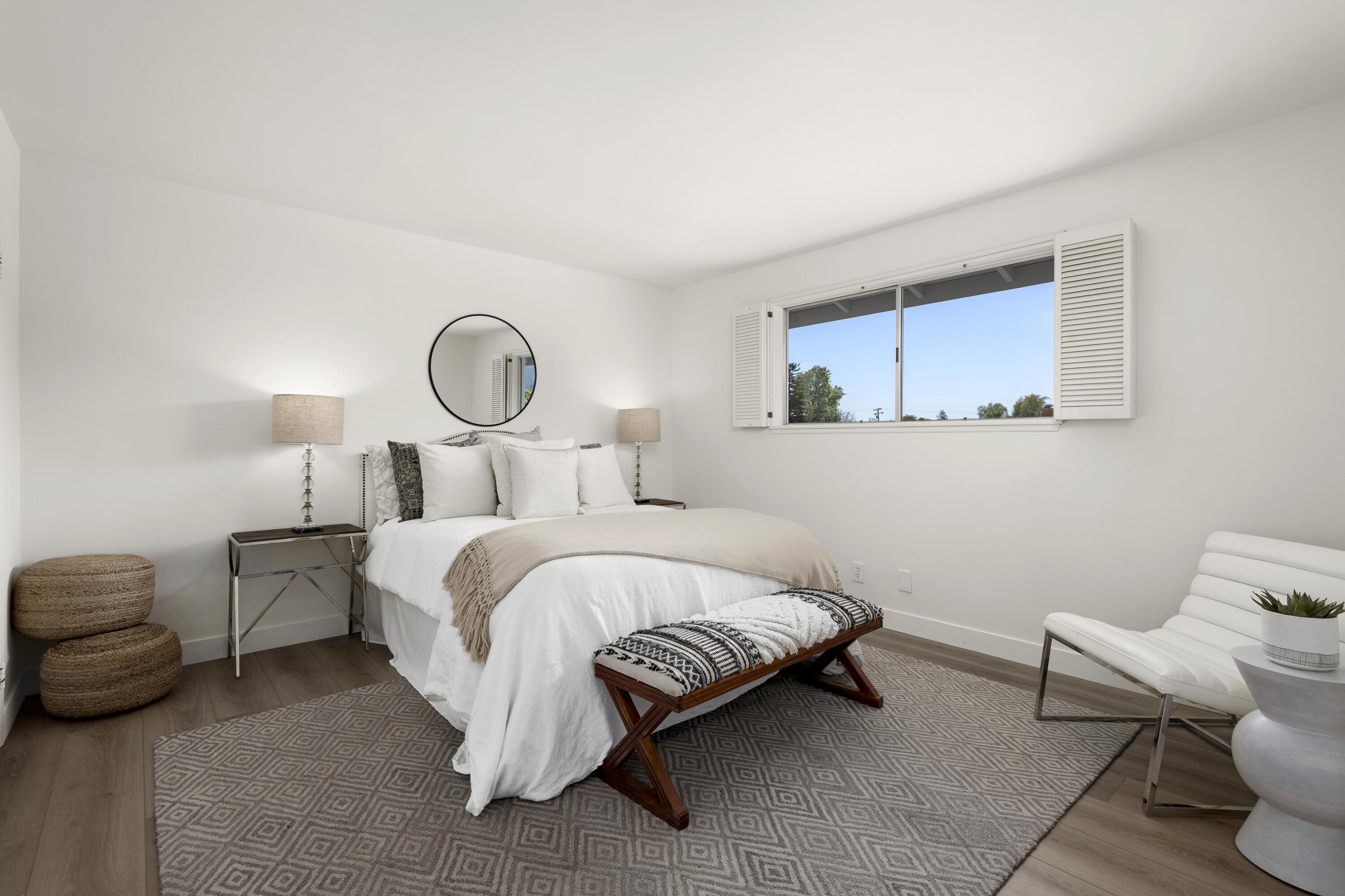 880 N Kellogg Avenue