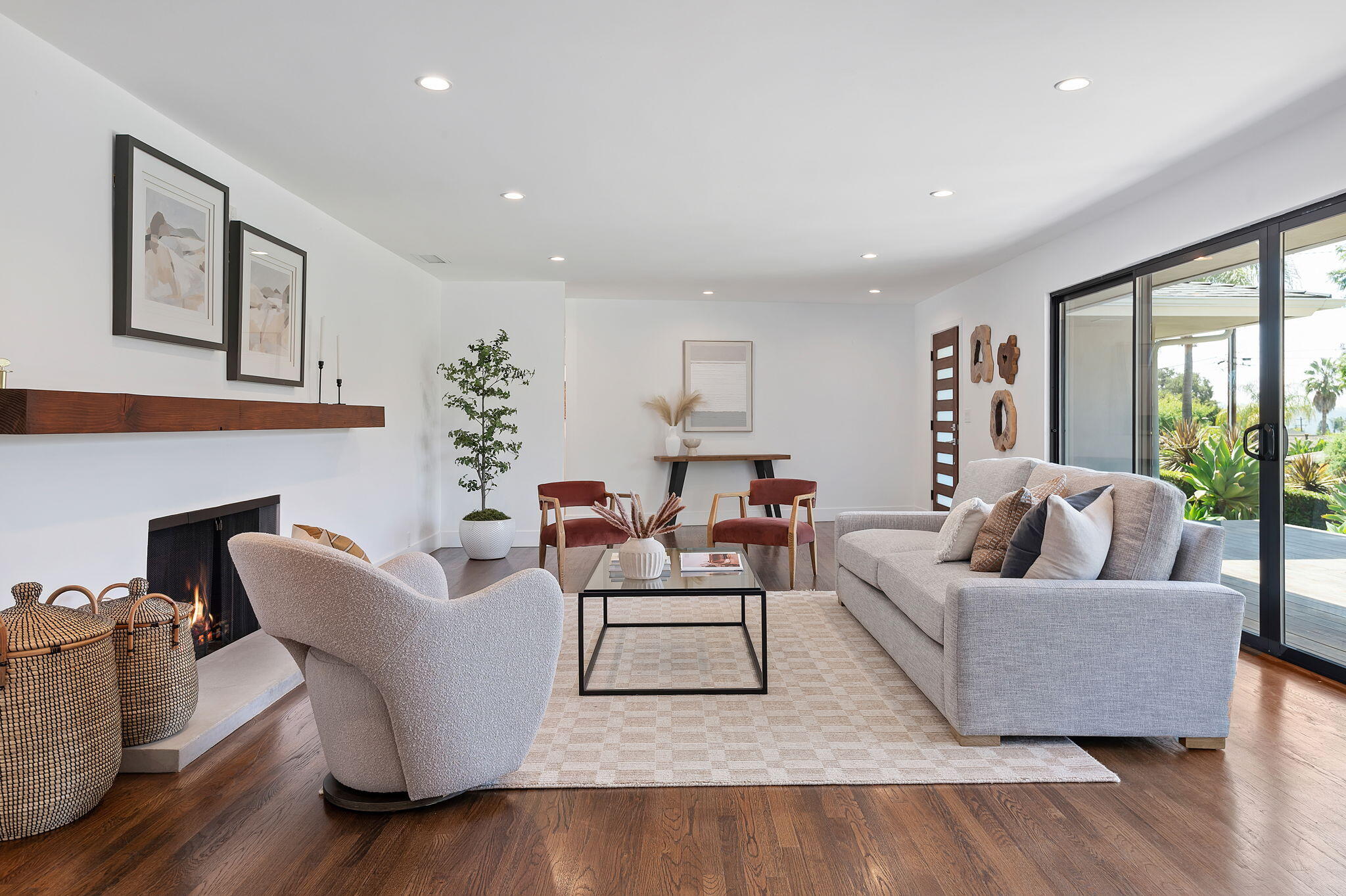 2444 Santa Barbara Street