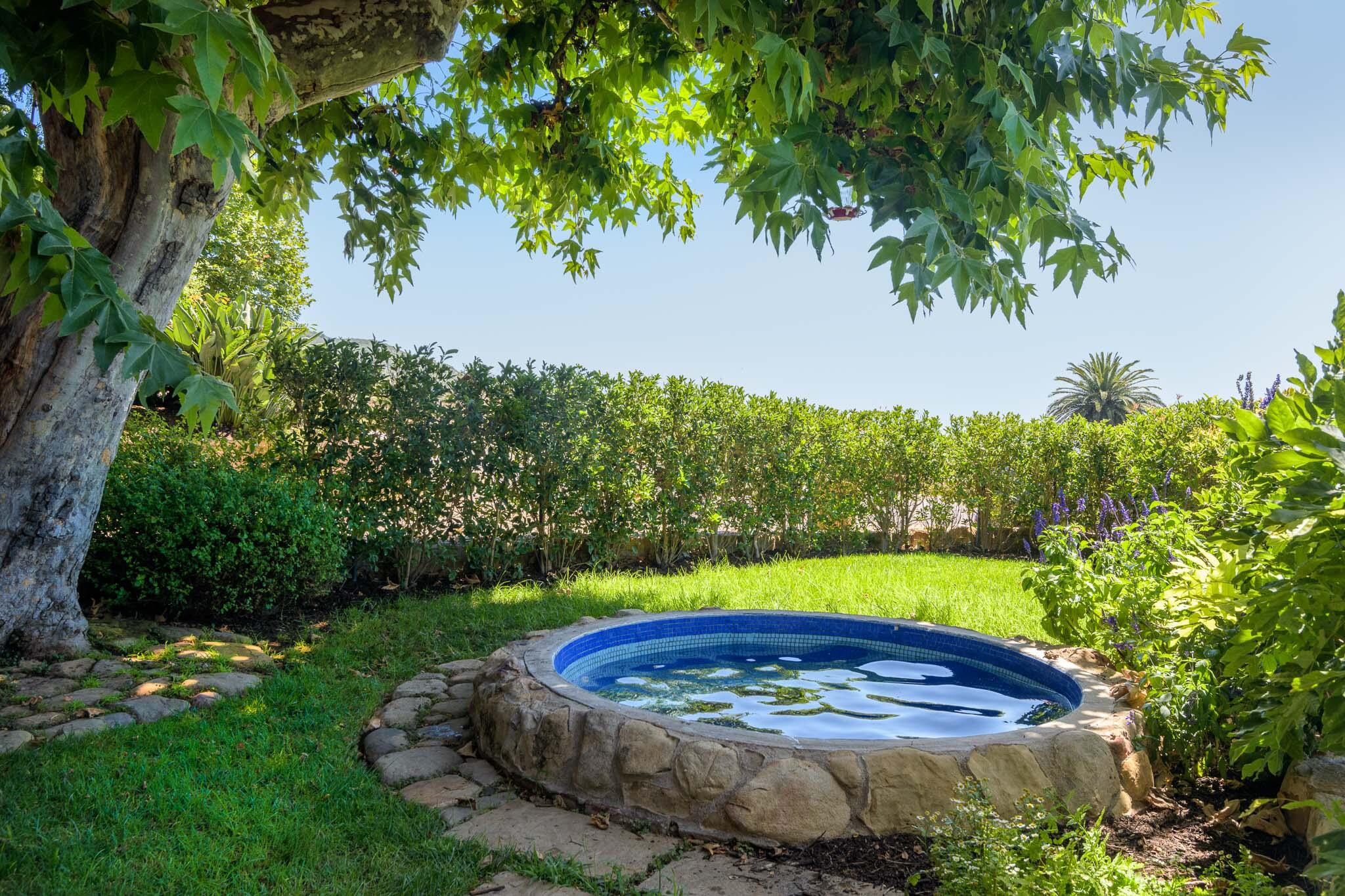 356 E Mountain Drive