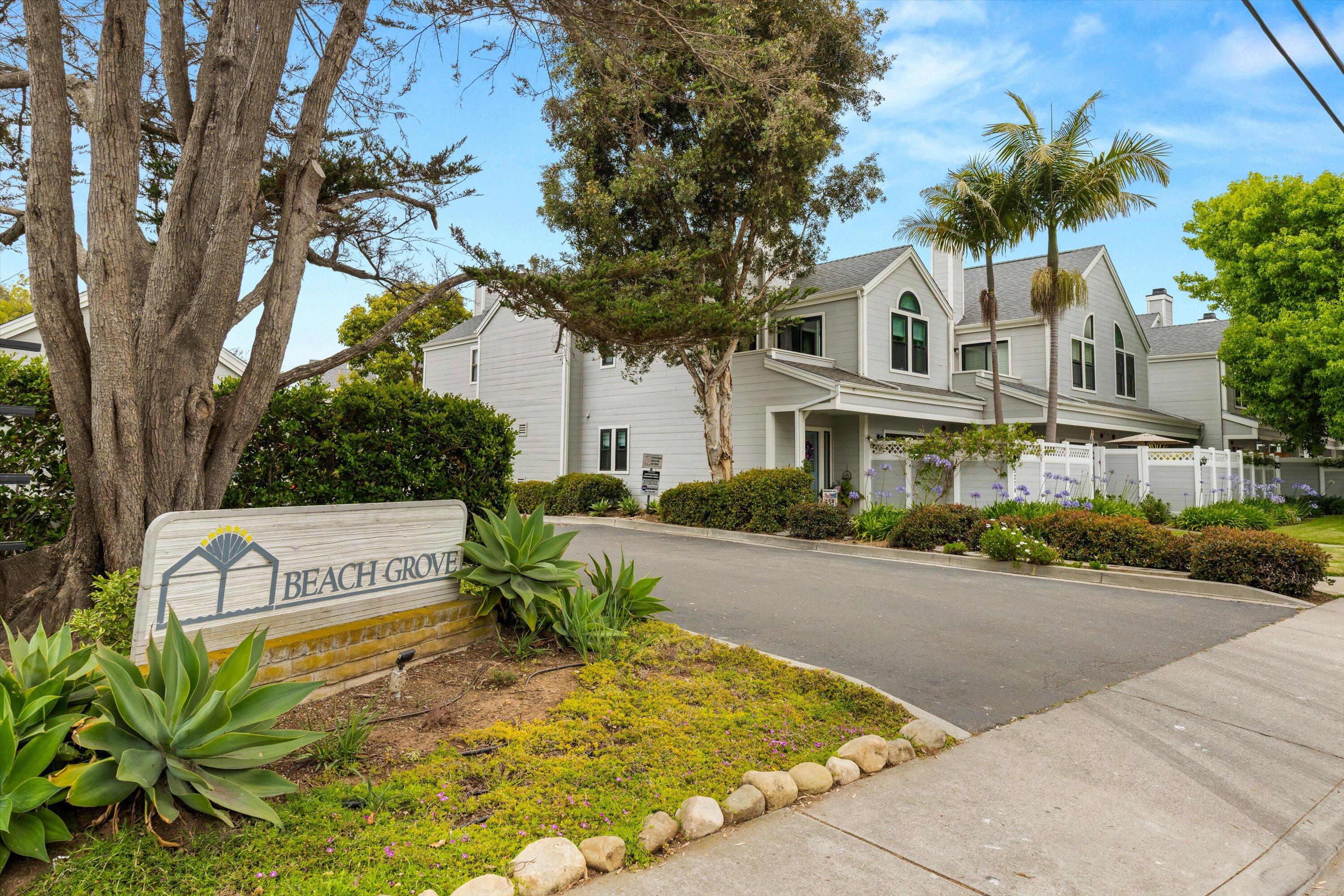 4519 Carpinteria Avenue Unit: B