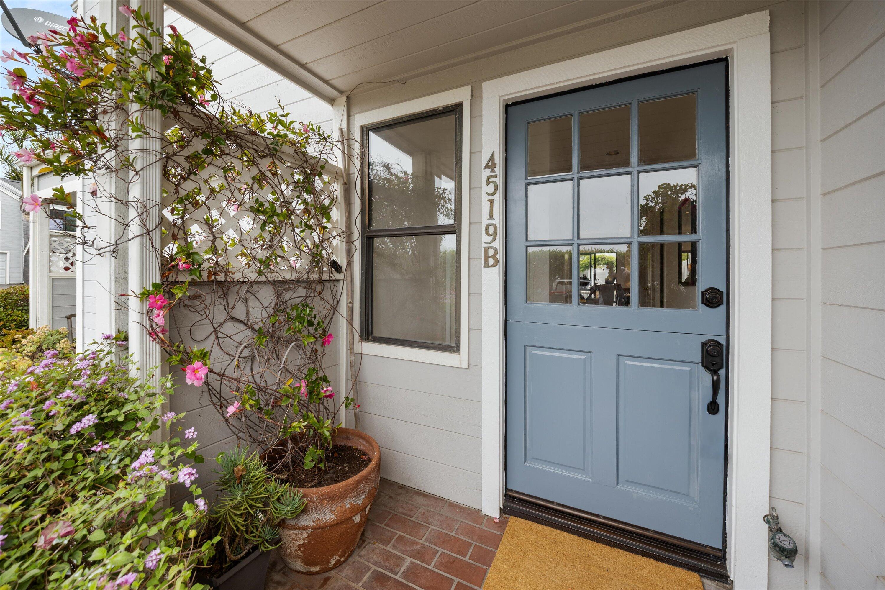 4519 Carpinteria Avenue Unit: B