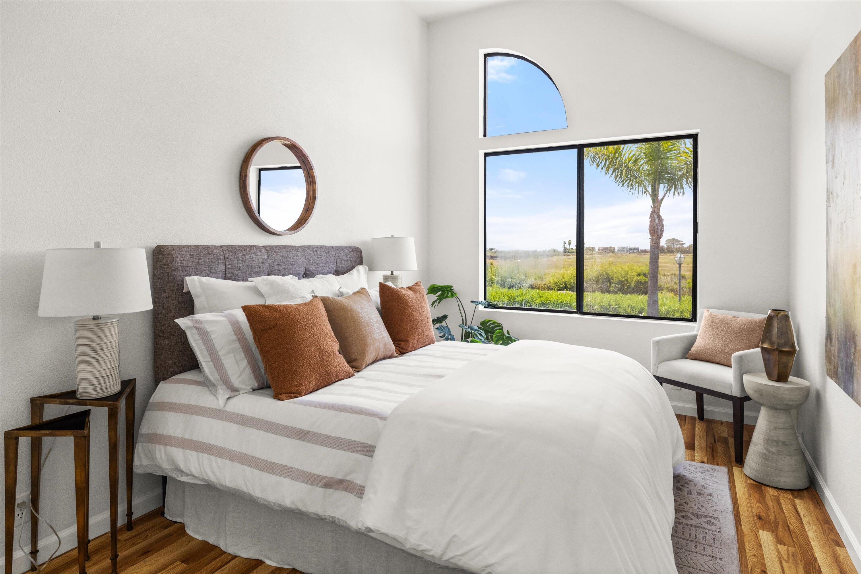 4519 Carpinteria Avenue Unit: B